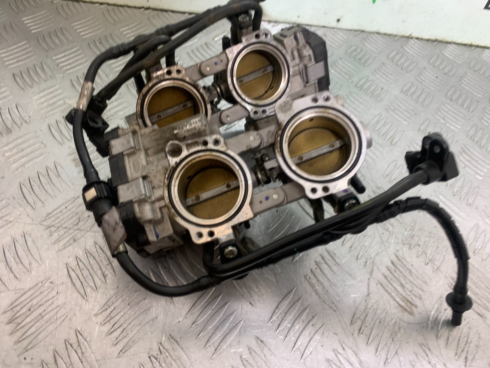 APRILIA TUONO 1000 V4R THROTTLE BODIES   YEAR 2011-13  (CMB1331)