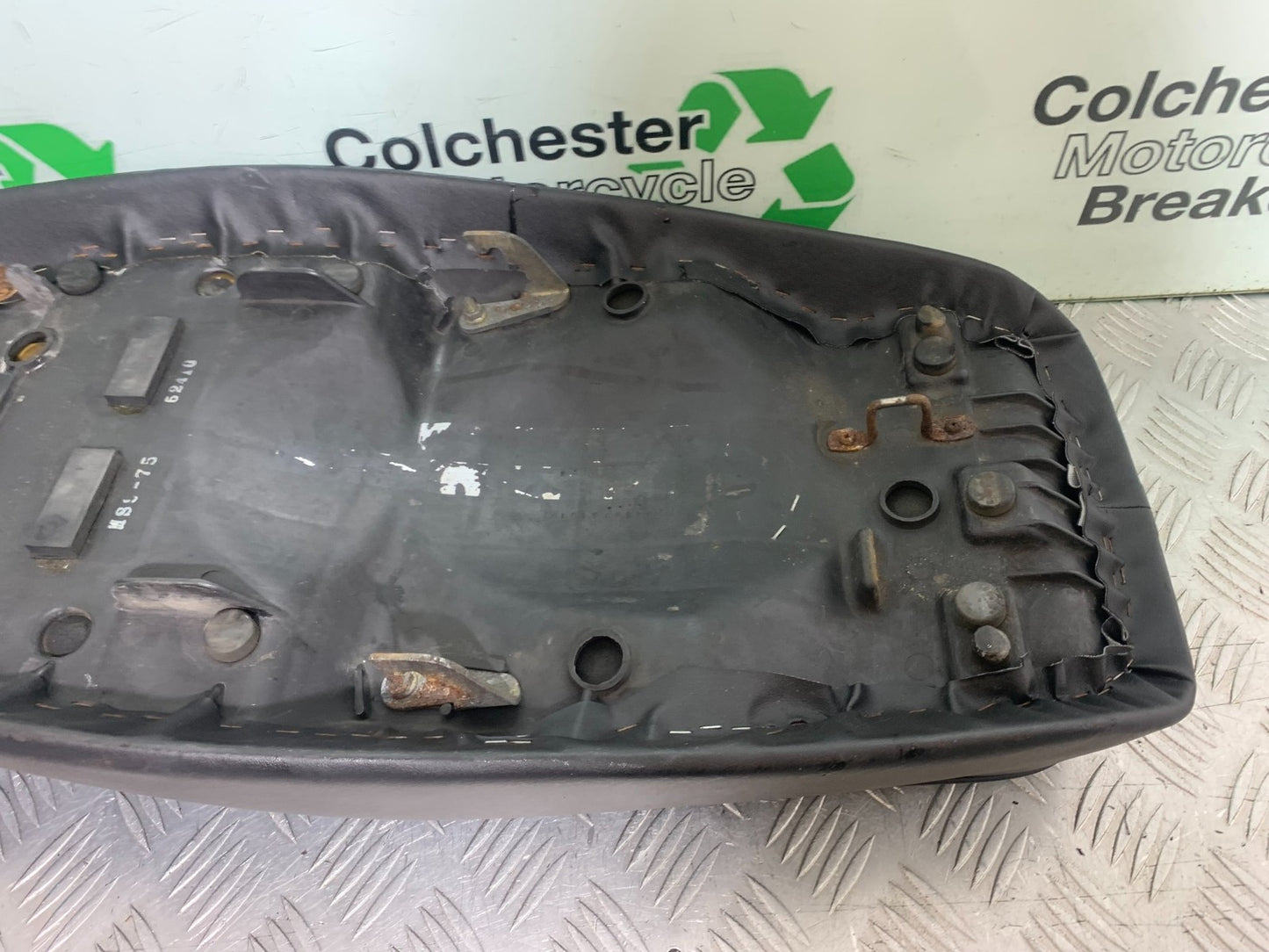 HONDA NTV 600 REVERE SEAT YEAR 1988-1996  (CMB1281)