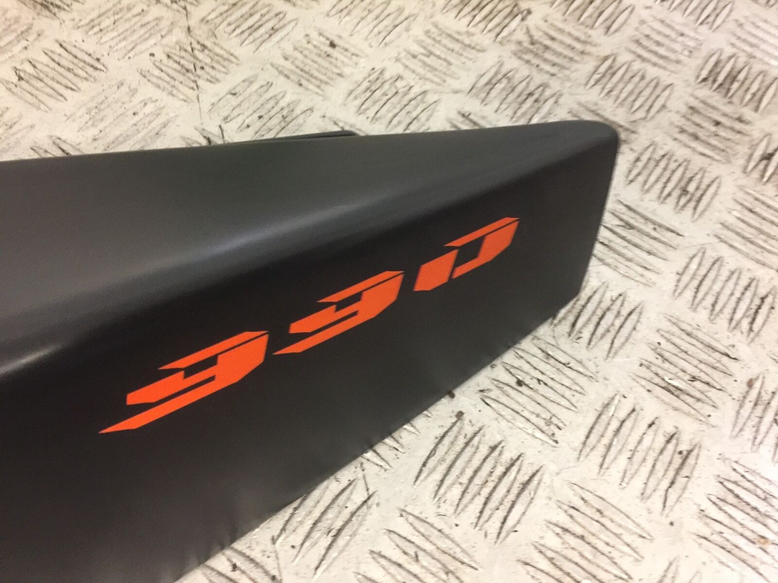 KTM 990 SUPERMOTO RIGHT SEAT PANEL YEAR 2008 (STOCK 662)