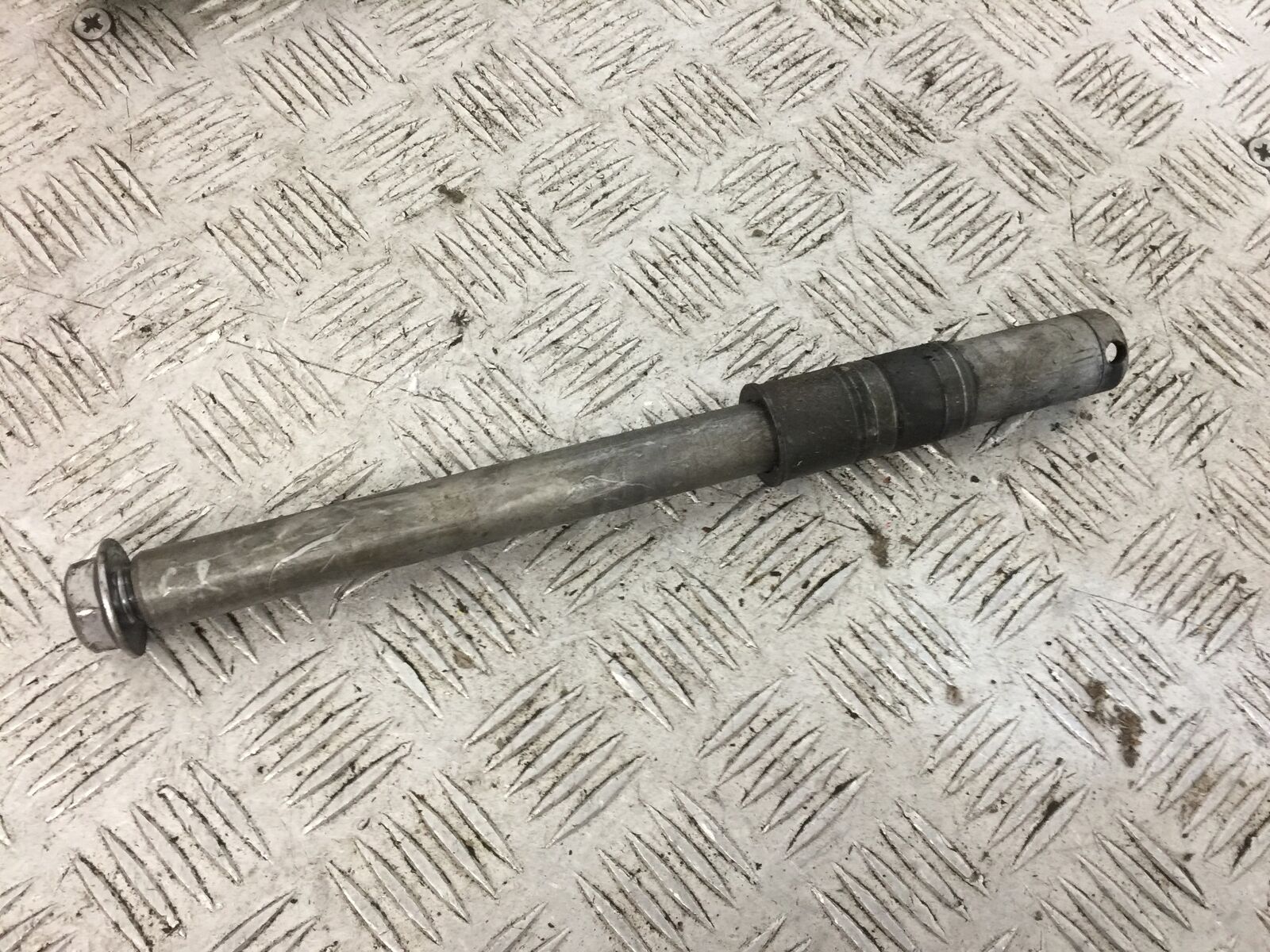HONDA VT750 SHADOW PHANTOM FRONT WHEEL SPINDLE  YEAR 2014 (STOCK 761)