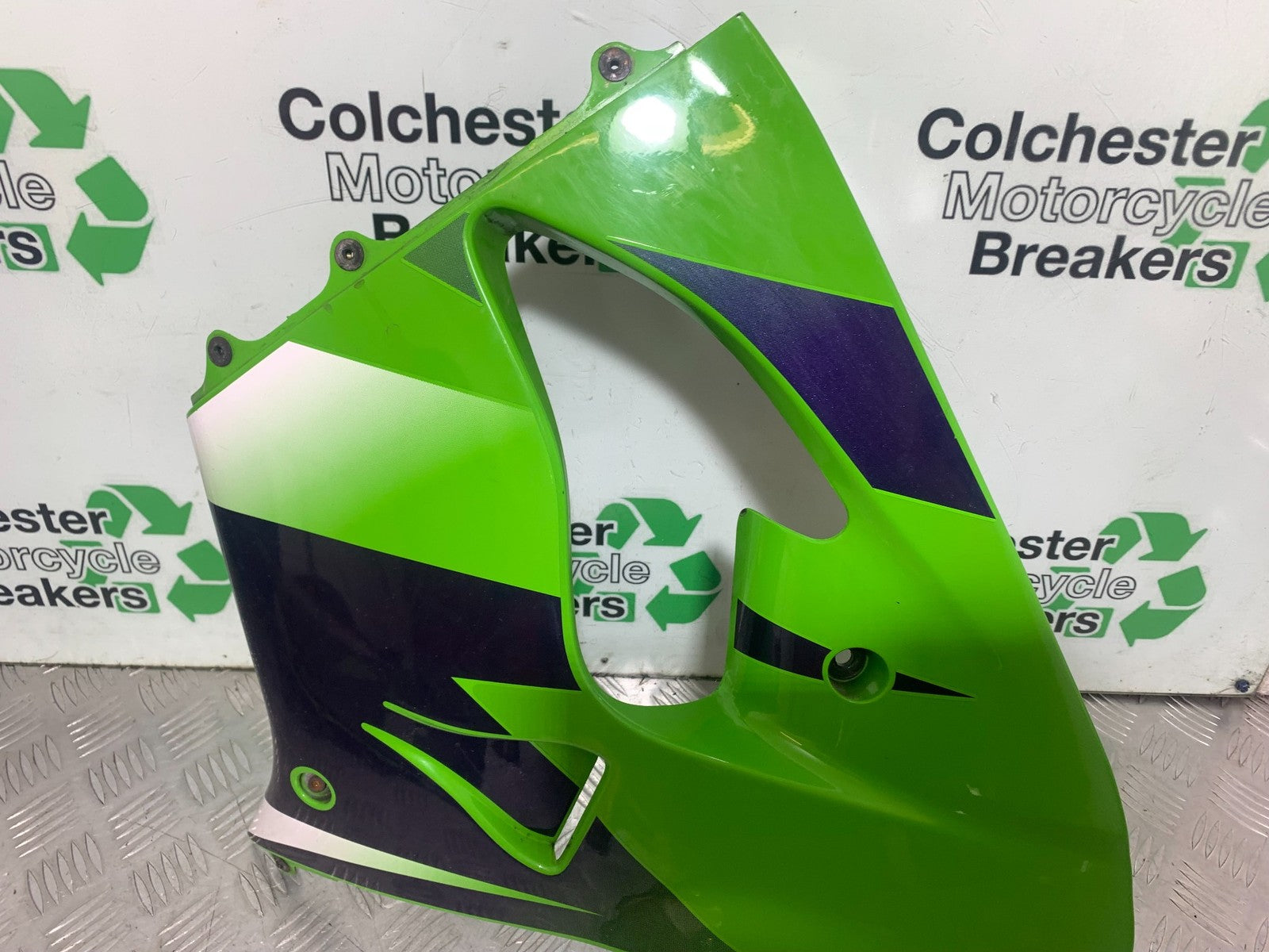 KAWASAKI ZX9R ZX9 E1 LEFT MIDDLE FAIRING PANEL YEAR 2000-01 (CMB1171)