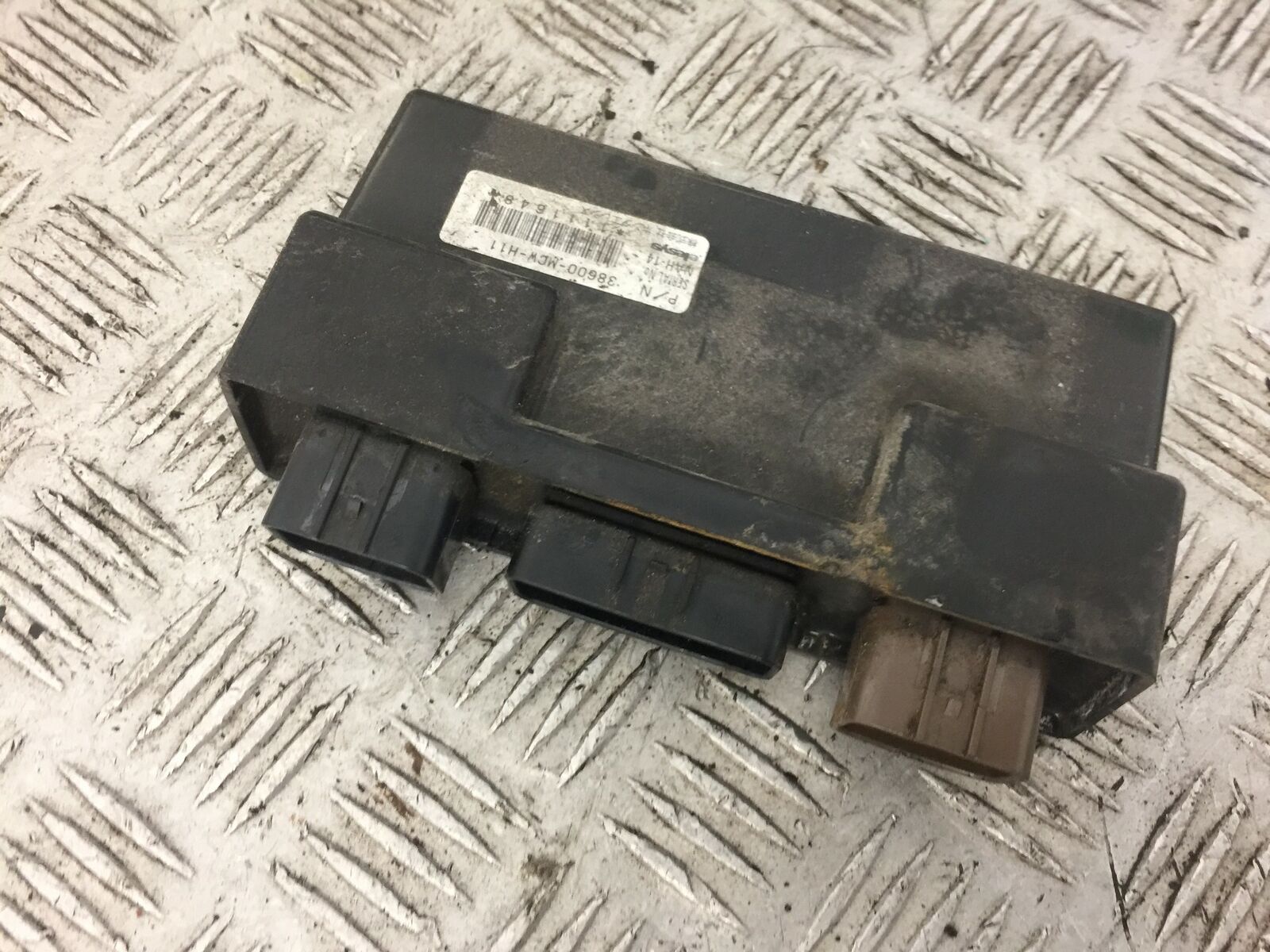 HONDA VFR800 V TEC ABS CONTROL BOX  YEAR 2009-2013  (ABS) STOCK 576