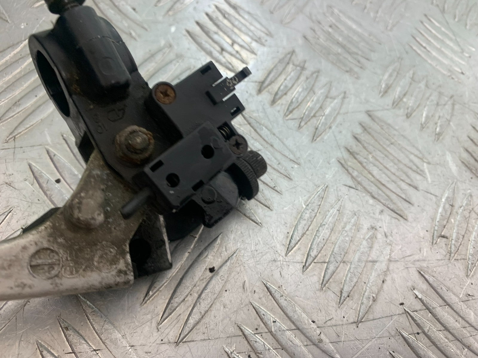 KAWASAKI ER6 F ER6F CLUTCH LEVER AND BRACKET   YEAR 2005-2008 (CMB1277)
