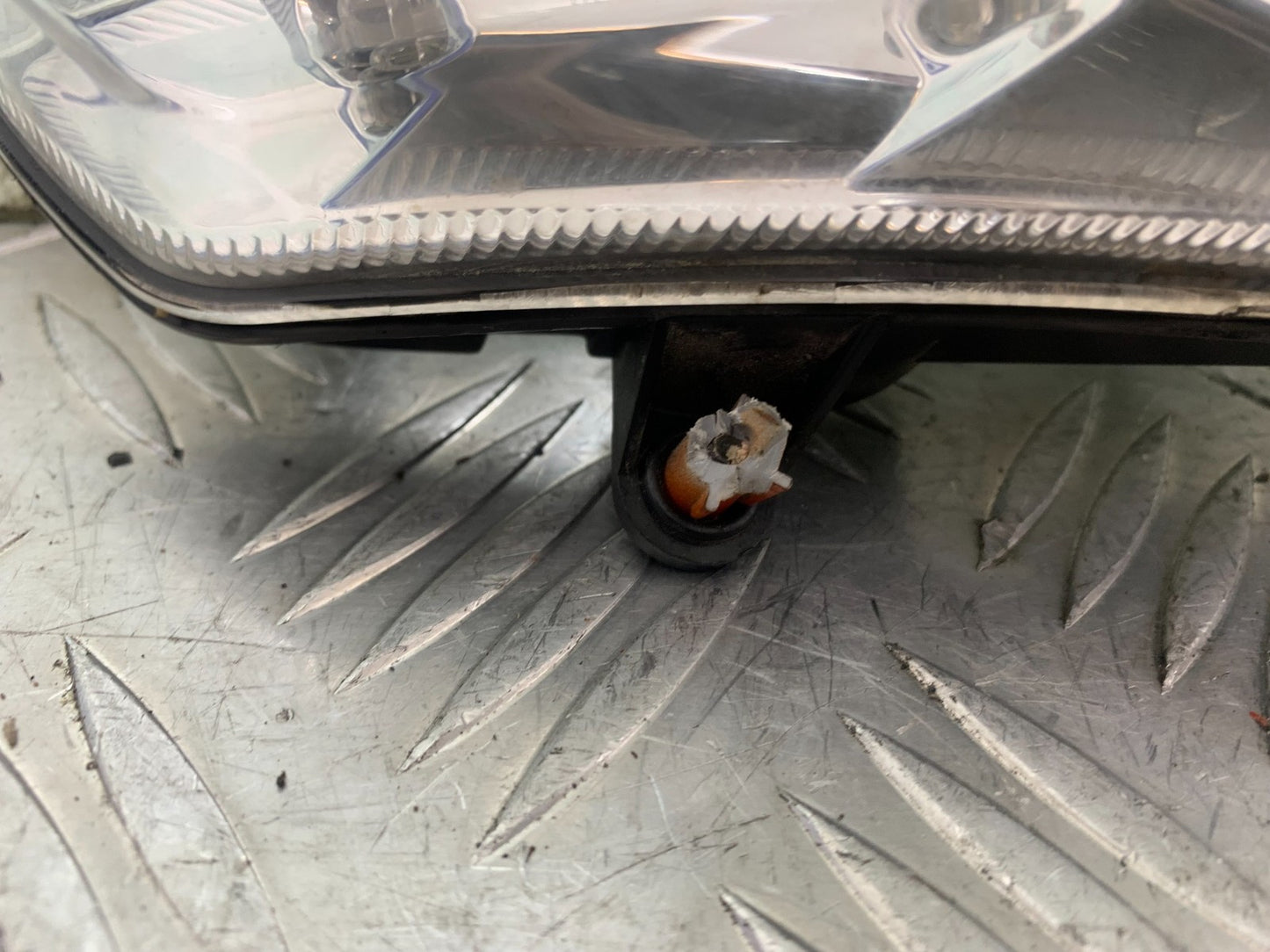 KYMCO CK1 125 FRONT RIGHT INDICATOR YEAR 2014 - 2016 (CMB1181)