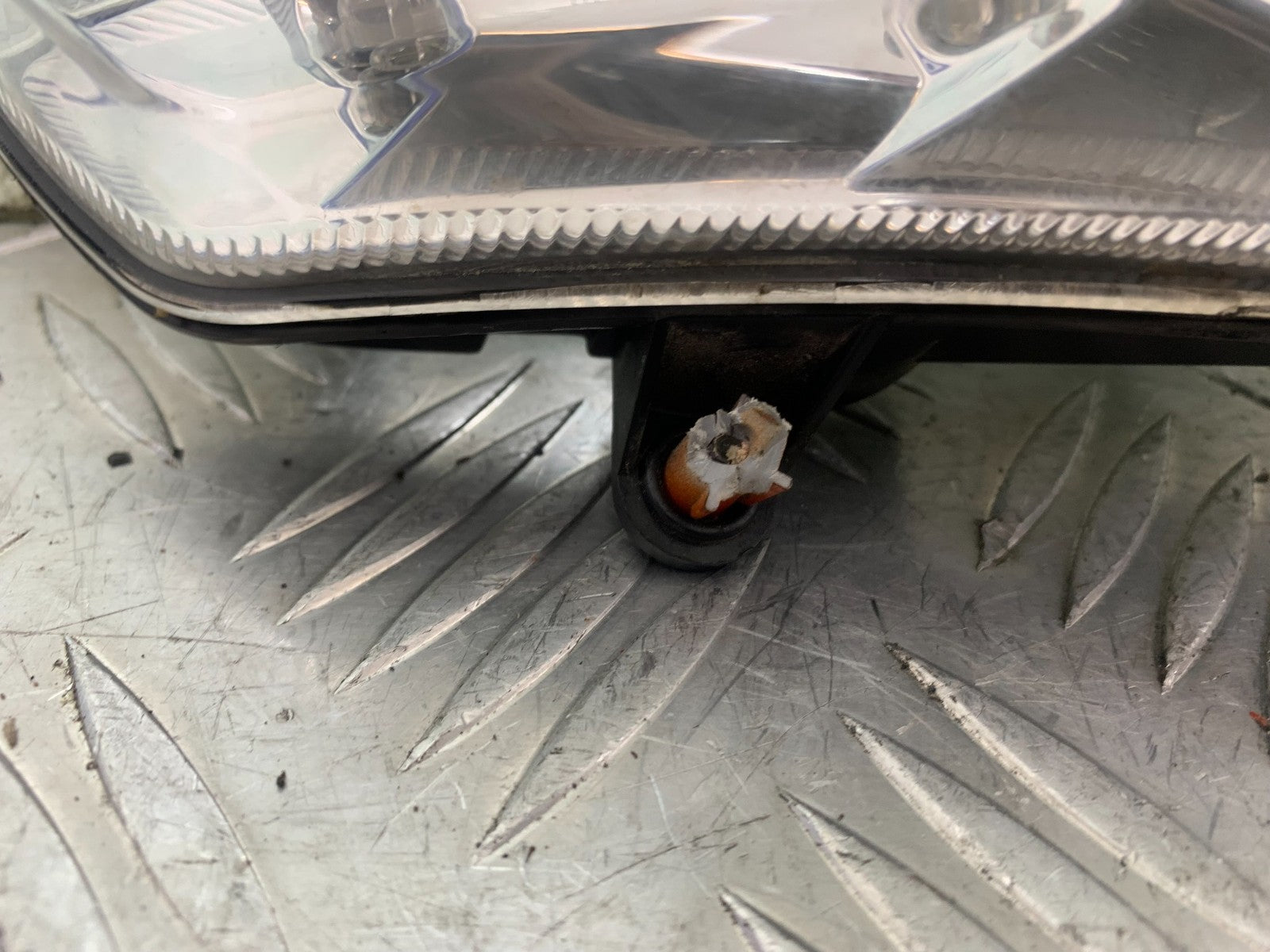 KYMCO CK1 125 FRONT RIGHT INDICATOR YEAR 2014 - 2016 (CMB1181)