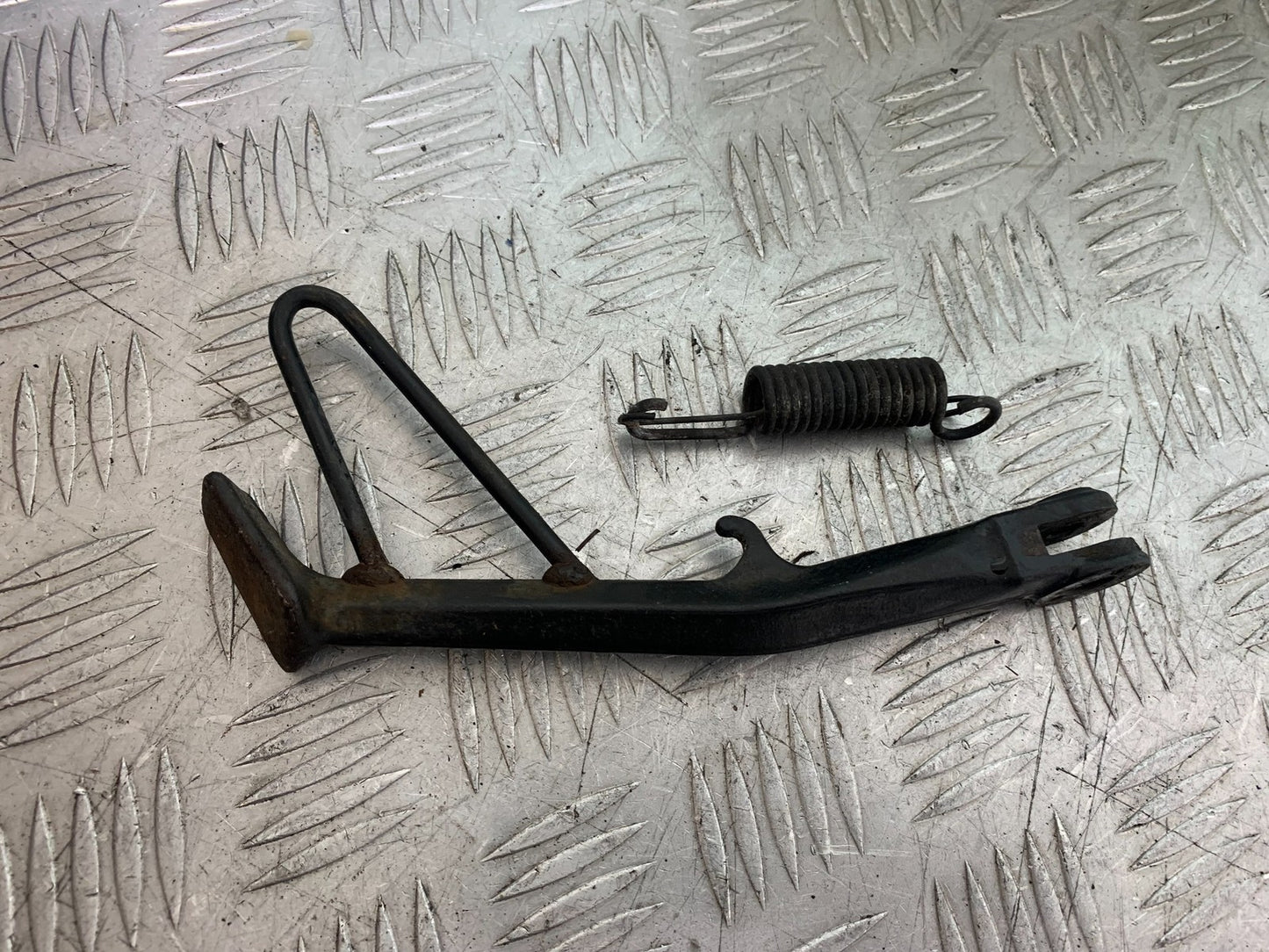 HONDA NT650 V DEAUVILLE SIDE STAND YEAR 1998-01(CMB1320)
