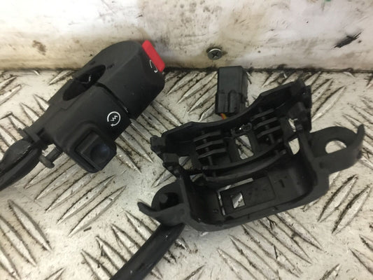 HONDA CB1000R CB 1000 R RIGHT SWITCH GEAR YEAR 2008-2016 (STOCK 715)