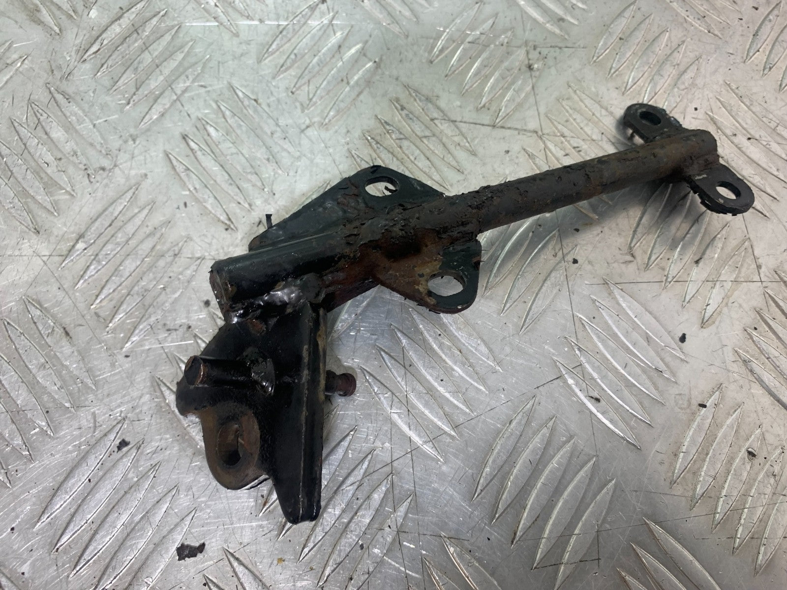 HONDA CBF125 CBF 125 SIDE STAND MOUNT   YEAR 2009-14  (CMB1172)