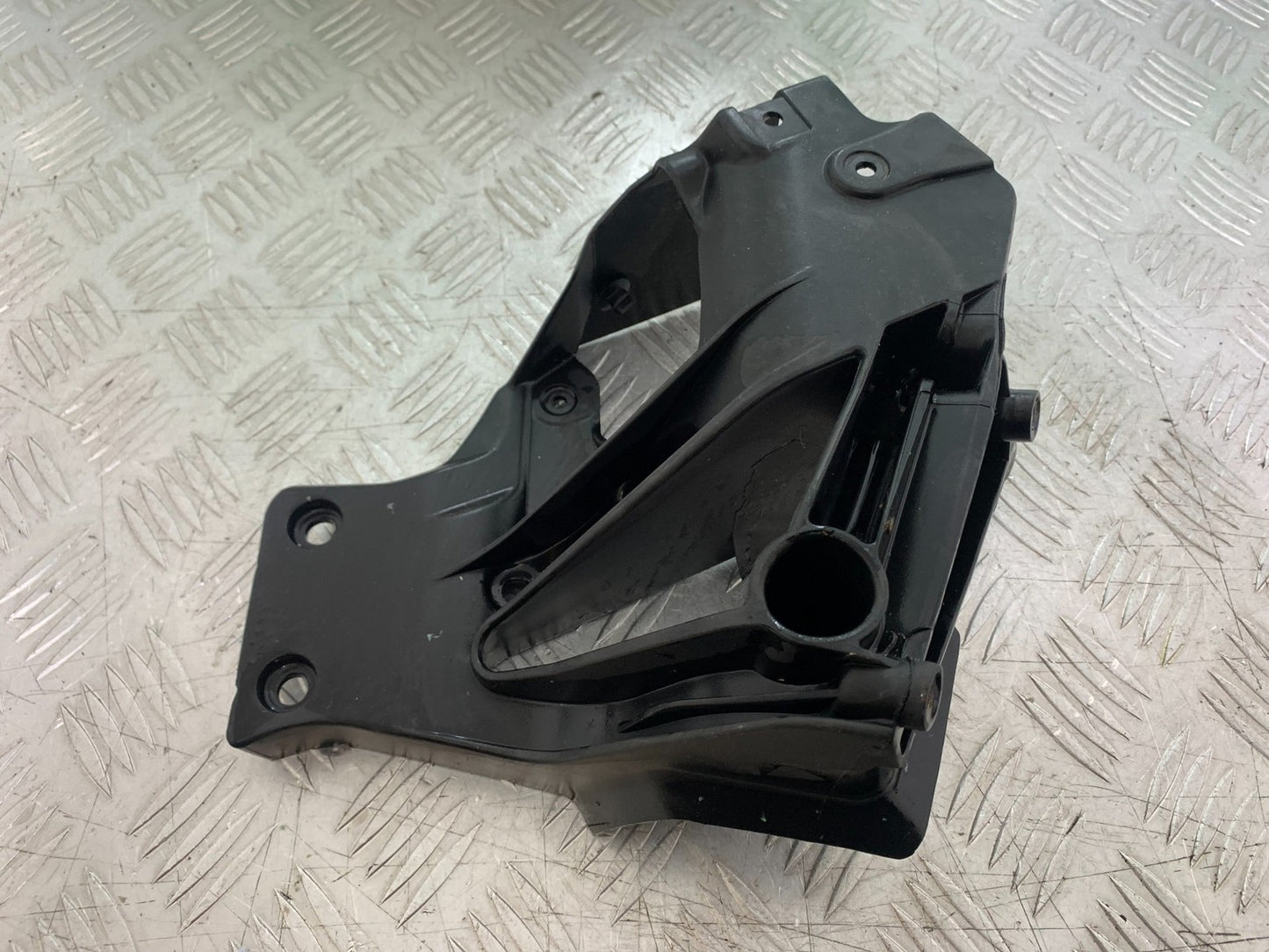 KTM RC125 RC 125 LEFT FAIRING BRACKET  YEAR 2017-2022 (CMB 1244)