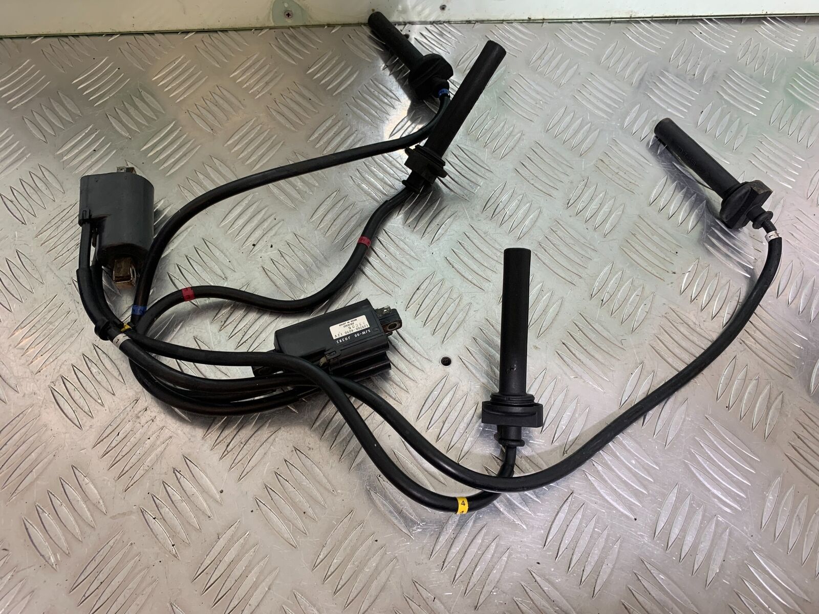 YAMAHA FJR1300 FJR 1300 COILS AND CAPS YEAR 2001-05 (CMB1005)