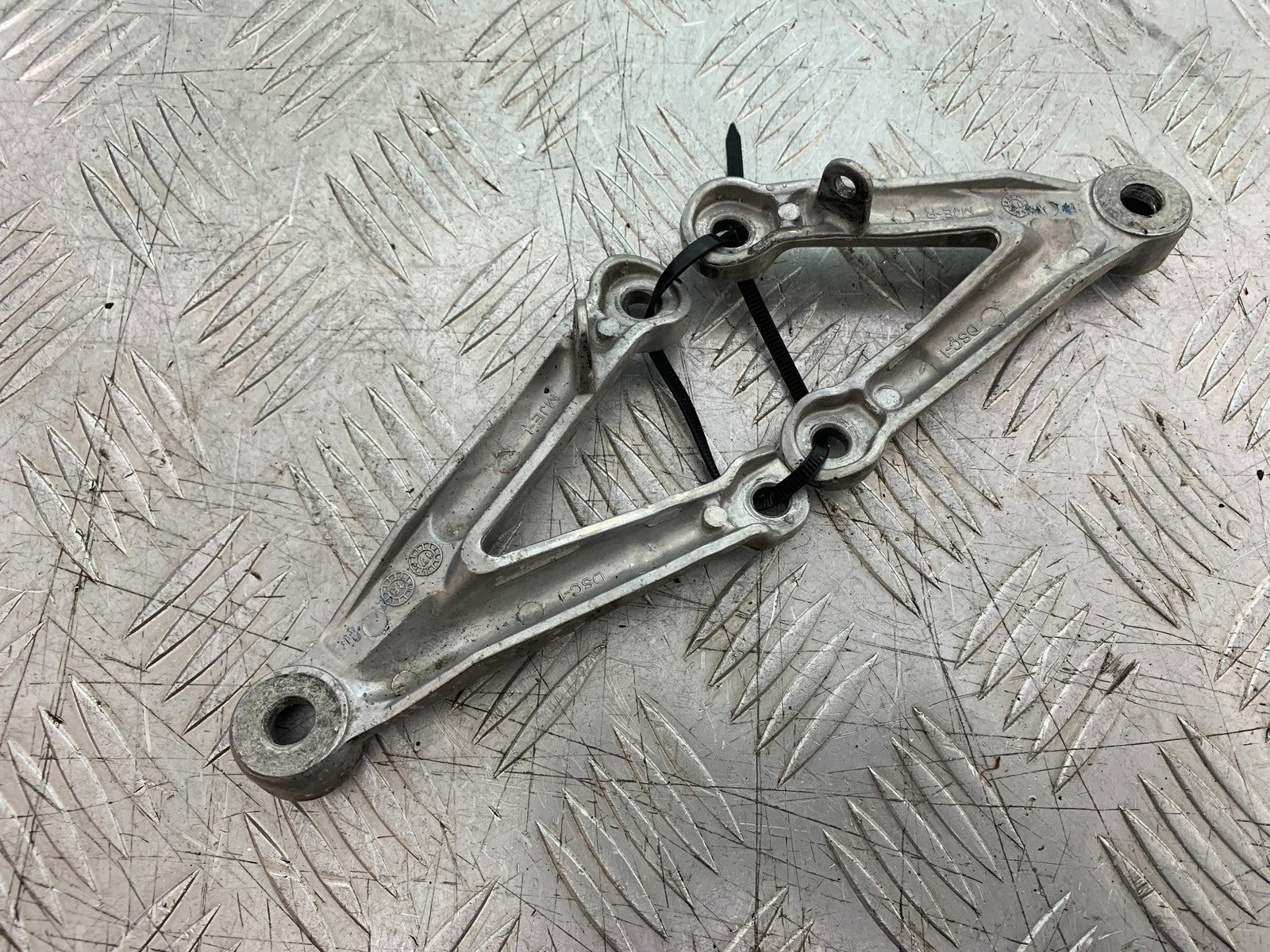 HONDA CB650F CB 650 FA-E ENGINE BRACKETS  YEAR 2014-2017 (CMB1226)