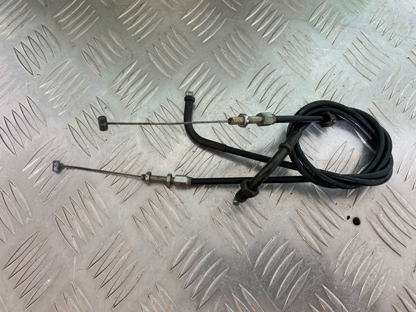 HONDA CBR1100 BLACKBIRD THROTTLE CABLES  YEAR 1996-1998 (CMB1017)