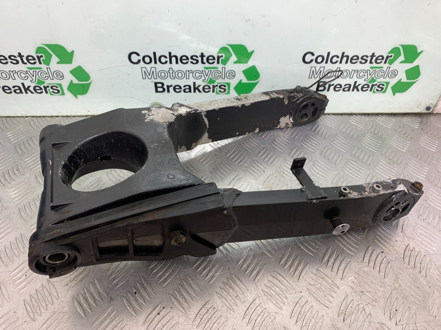 KAWASAKI ZZR1100 D SWINGARM   YEAR 1993-2001 (CMB1189)