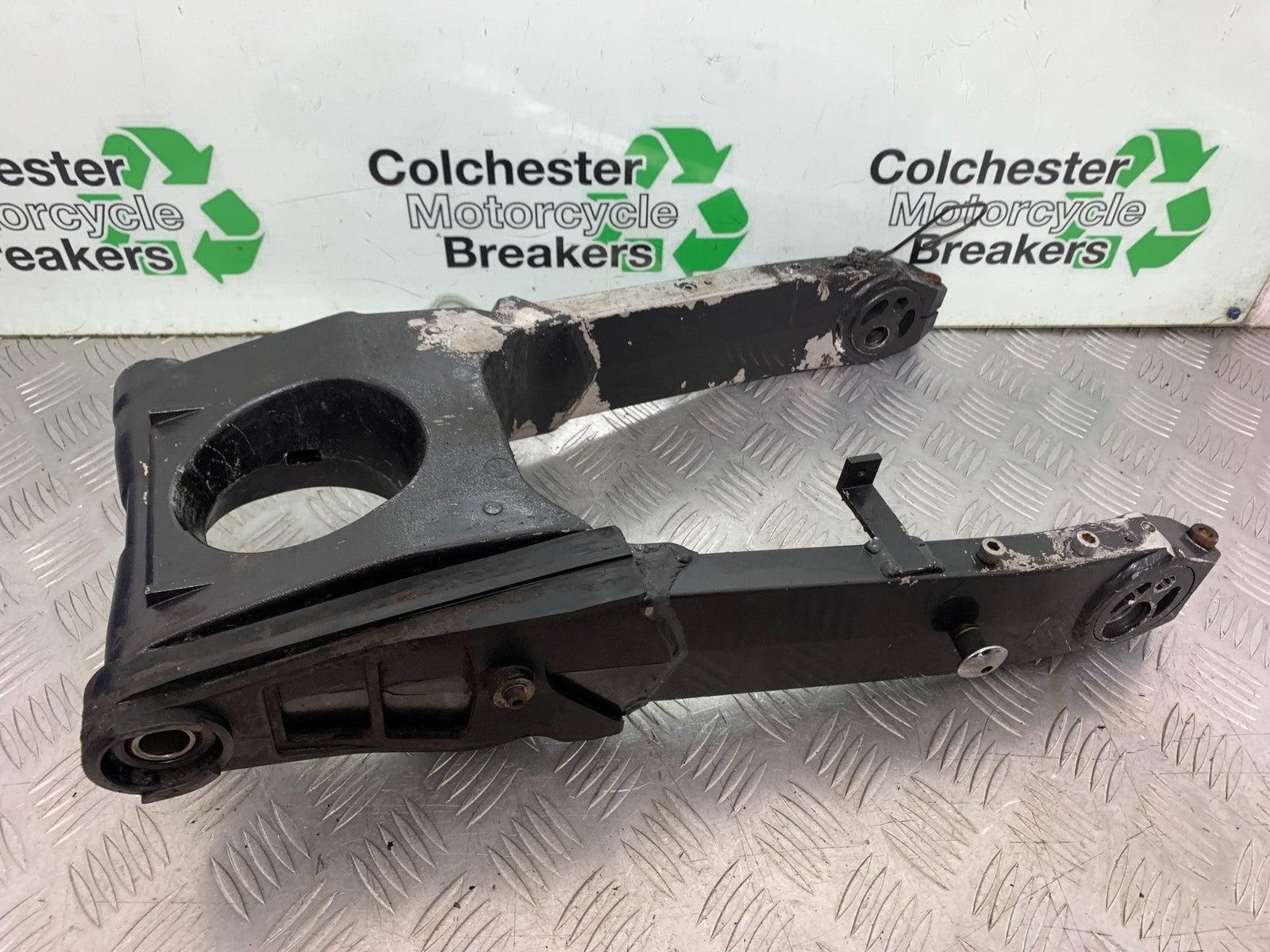 KAWASAKI ZZR1100 D SWINGARM   YEAR 1993-2001 (CMB1189)