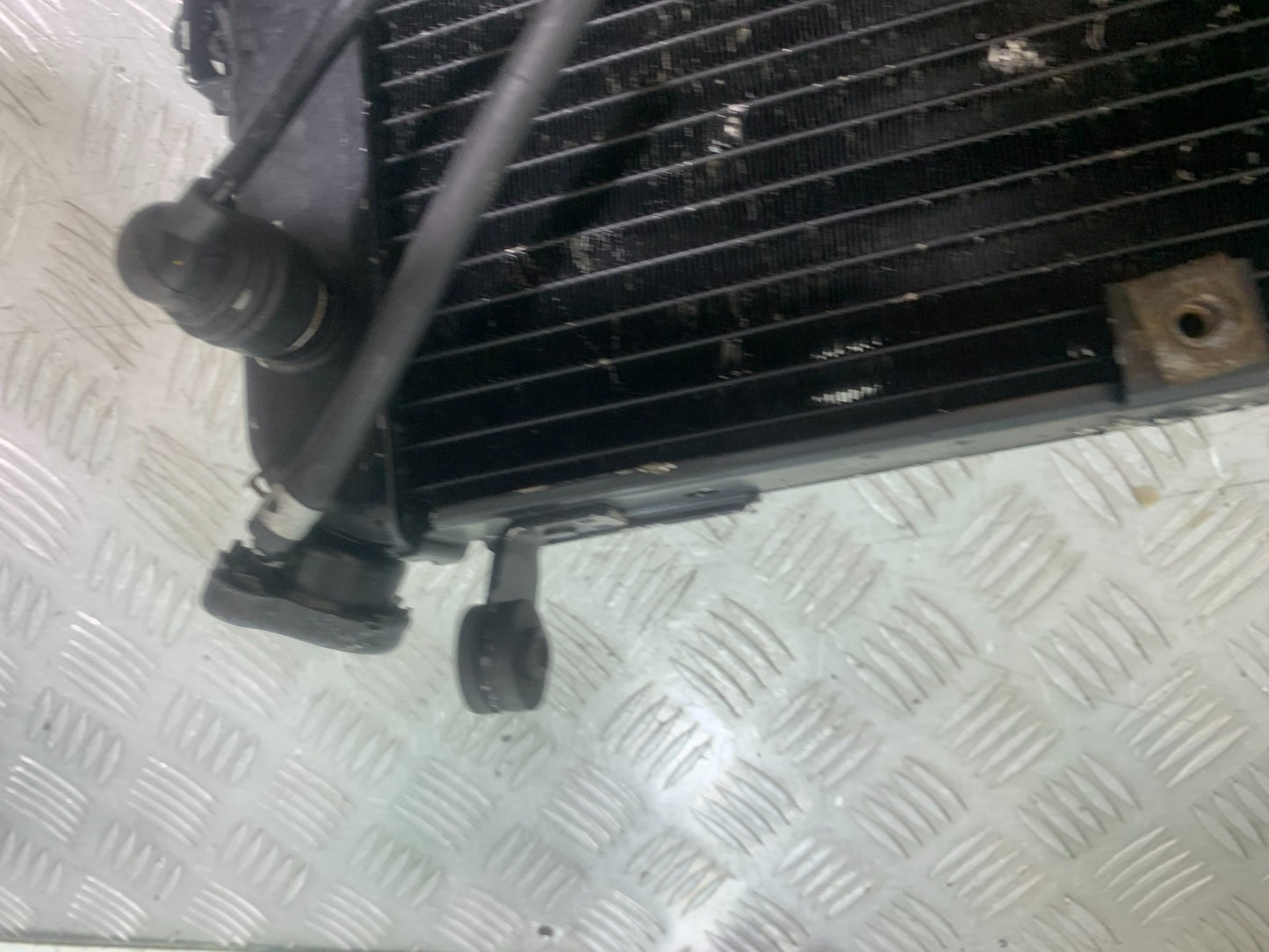 SUZUKI SV650 SV 650 mk1 RADIATOR 1999-2002 (CMB1238)