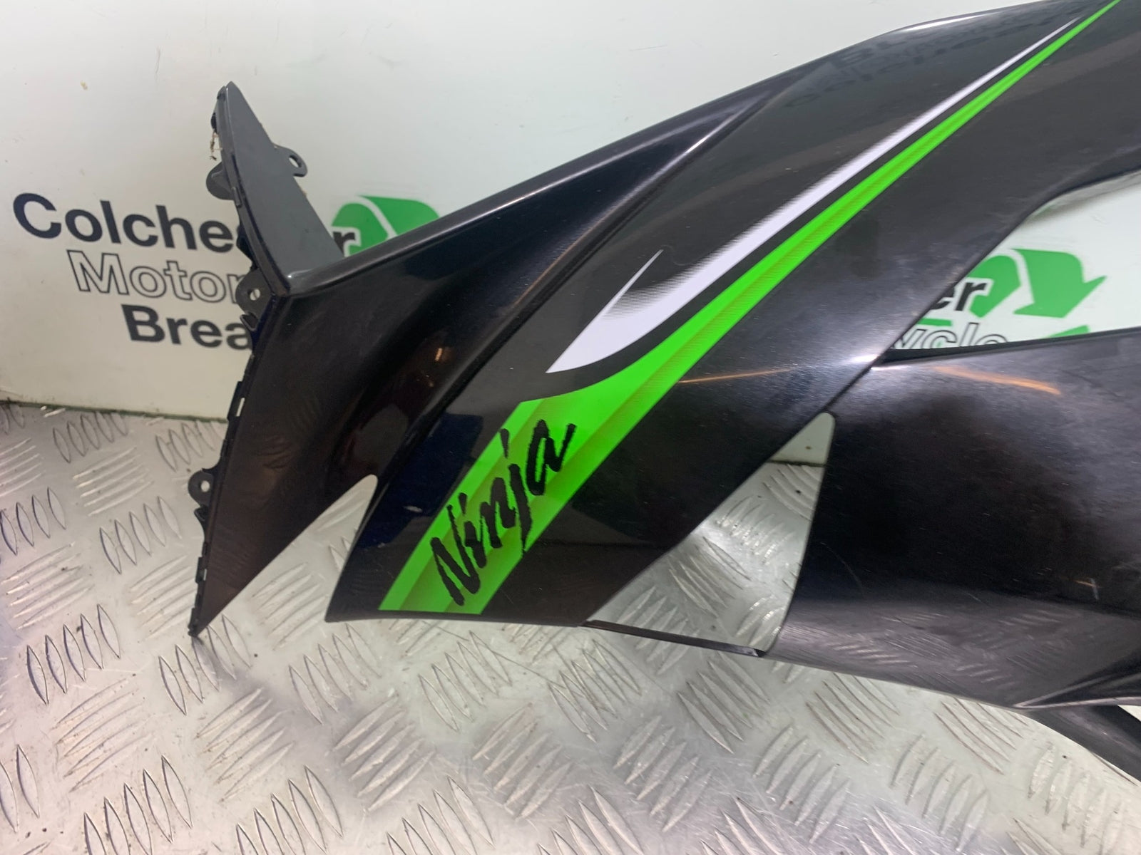 KAWASAKI ZX6R LEFT FAIRING PANEL  YEAR 2009-2012 (CMB1136)