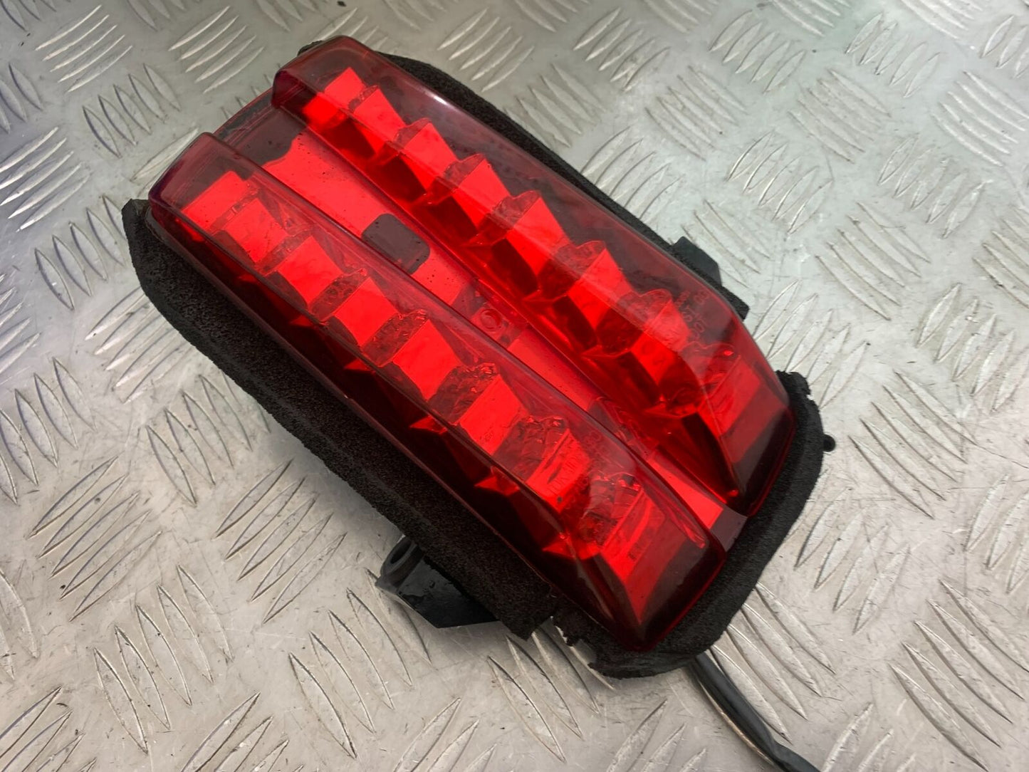 SUZUKI SV1000 SV 1000 K3 REAR LIGHT  YEAR 2003-2006 (CMB1111)