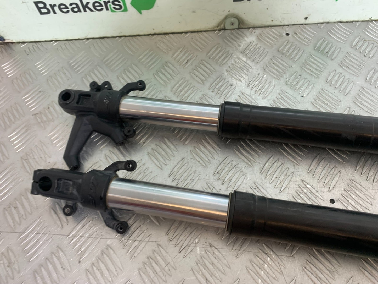 KTM DUKE 125 FORKS  YEAR 2012-2016 (CMB1317)