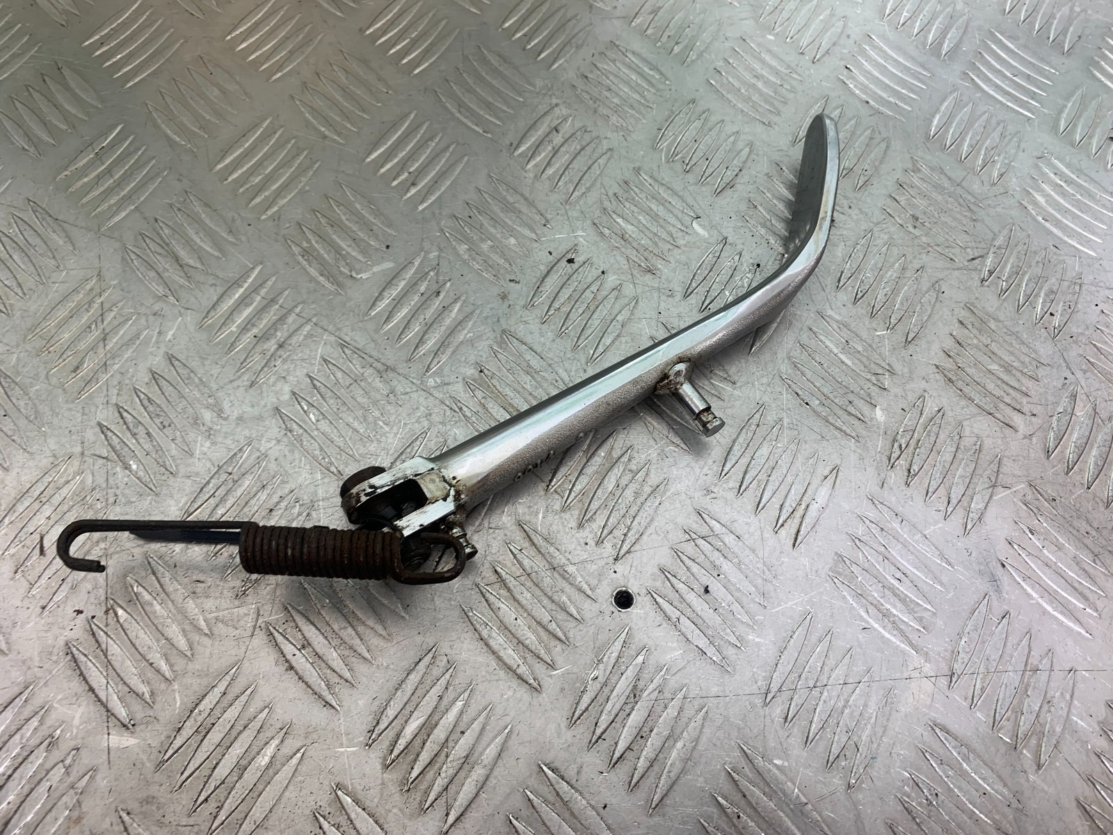 KAWASAKI VN1500 CLASSIC SIDE STAND   YEAR 1999 -2006 (CMB1166)