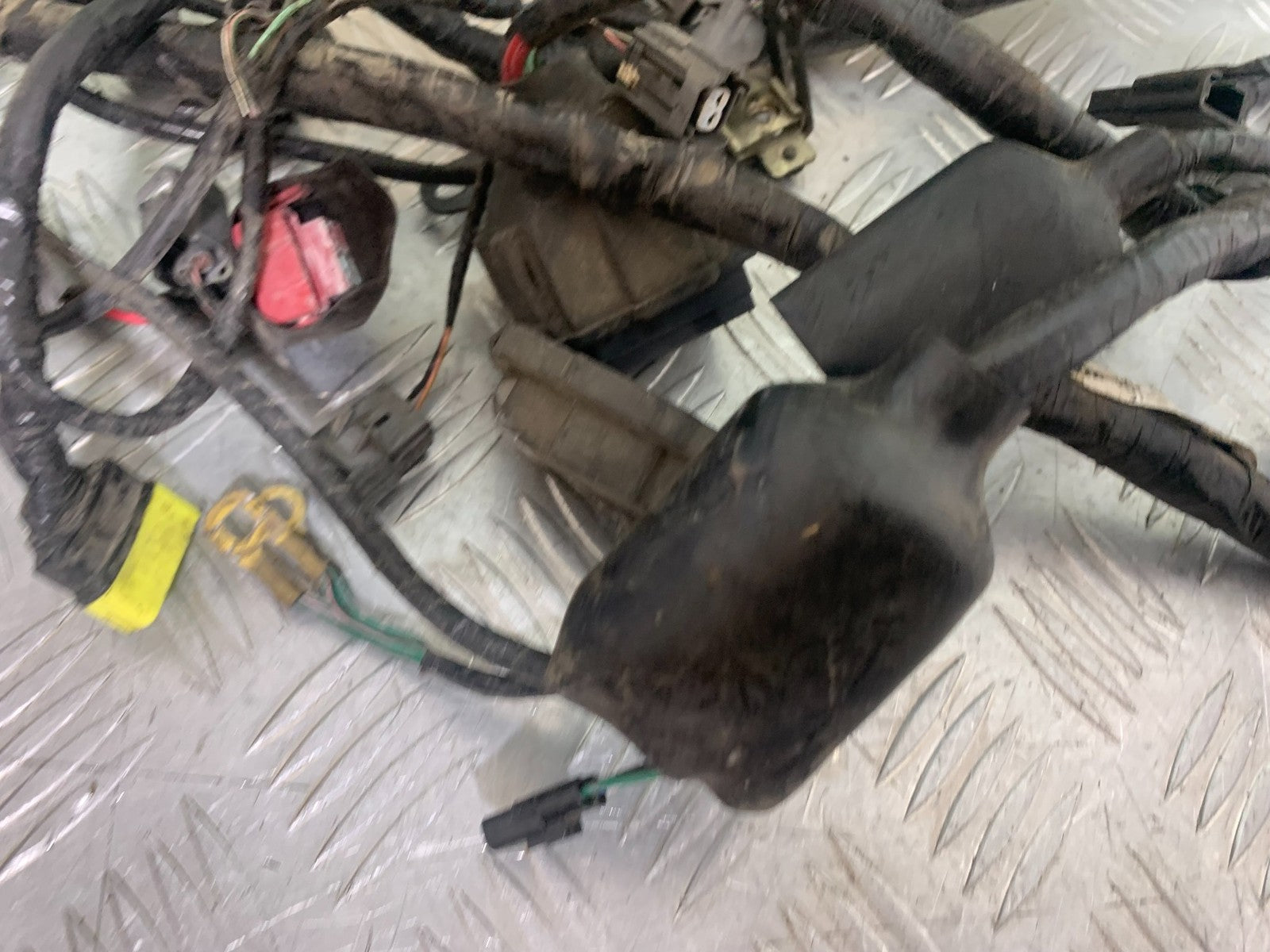 HONDA CBR600 CBR 600 RR WIRING LOOM   YEAR 2003-2004 CMB1173)