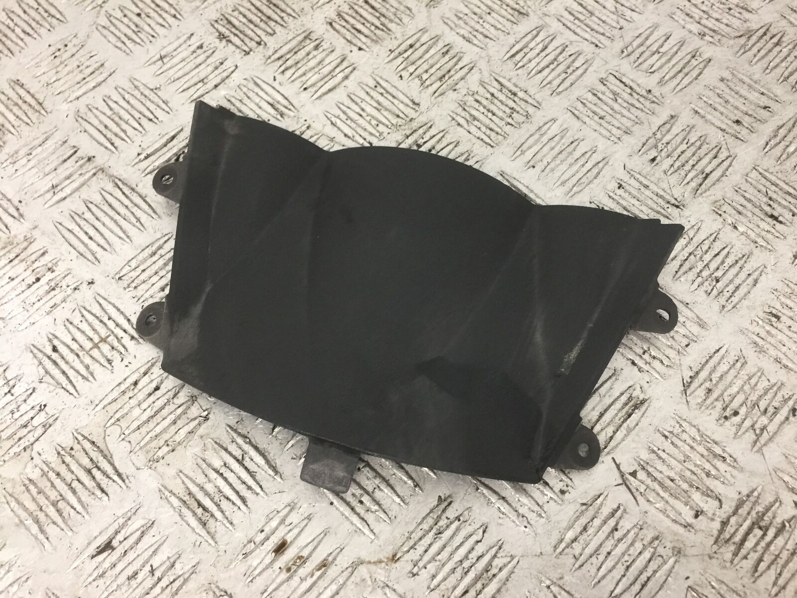 TRIUMPH 1050 SPRINT INFILL PANEL  YEAR 2004-2007 (STOCK 888)