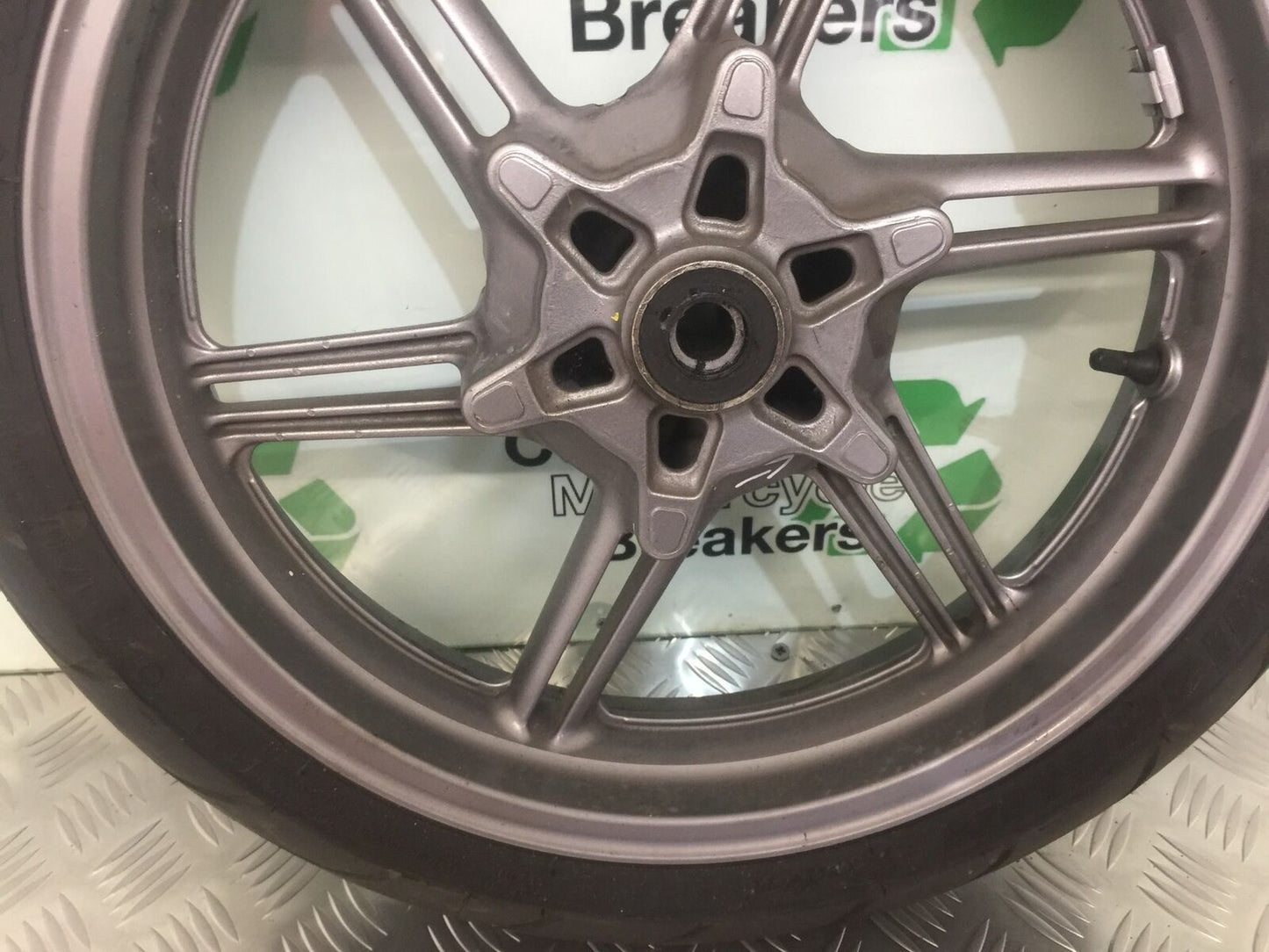 HONDA CBF500 CBF 500 FRONT WHEEL YEAR 2004-08 (STOCK 917)