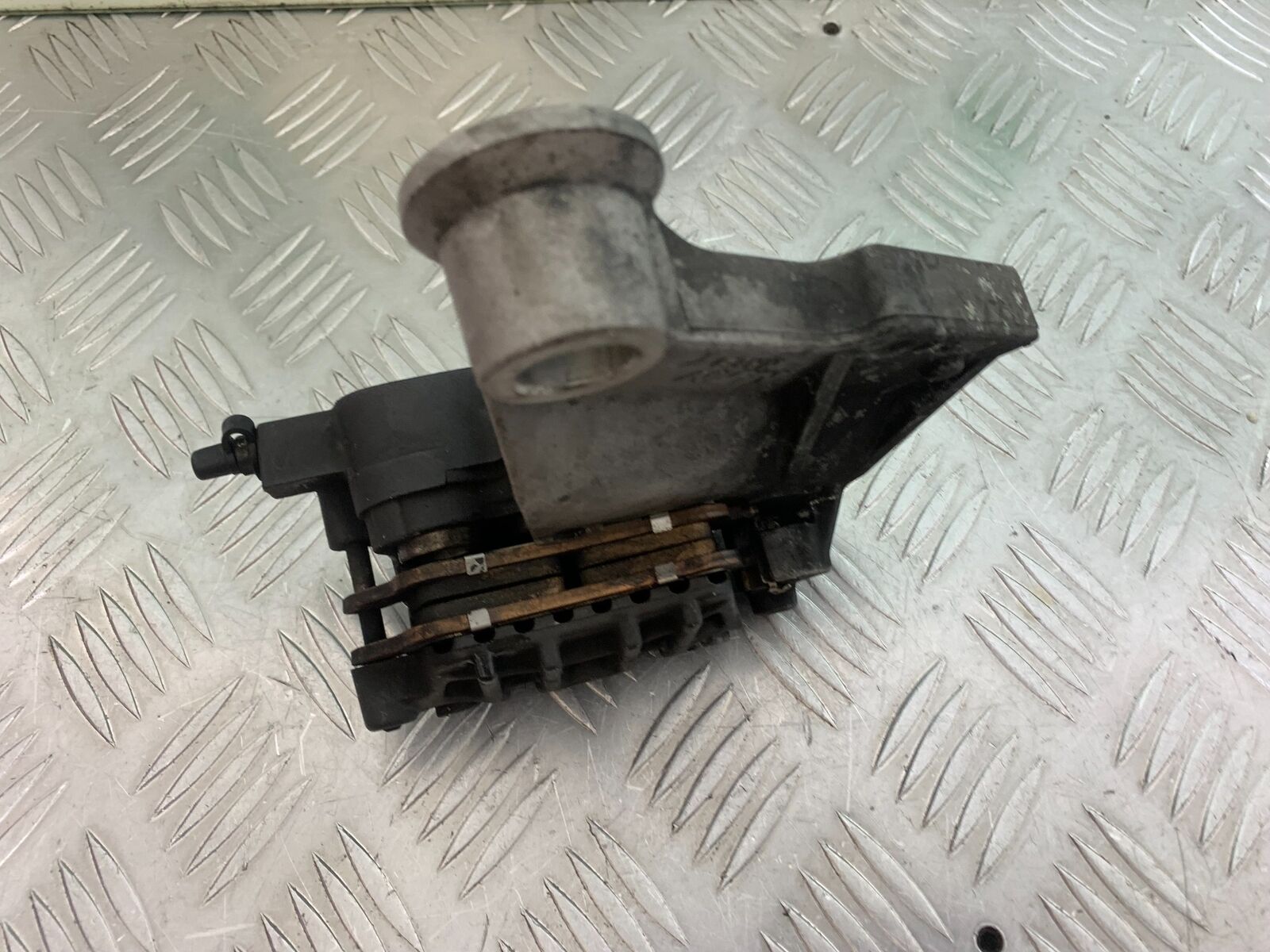 HONDA CBR1100 BLACKBIRD REAR CALIPER  YEAR 1999-2005 (CMB1103)
