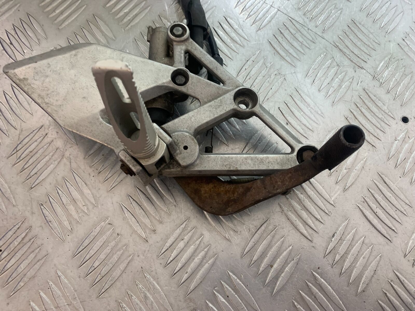 HONDA CBR600 CBR 600 F2 FRONT RIGHT HANGER  YEAR 1991-1994(CMB1133)
