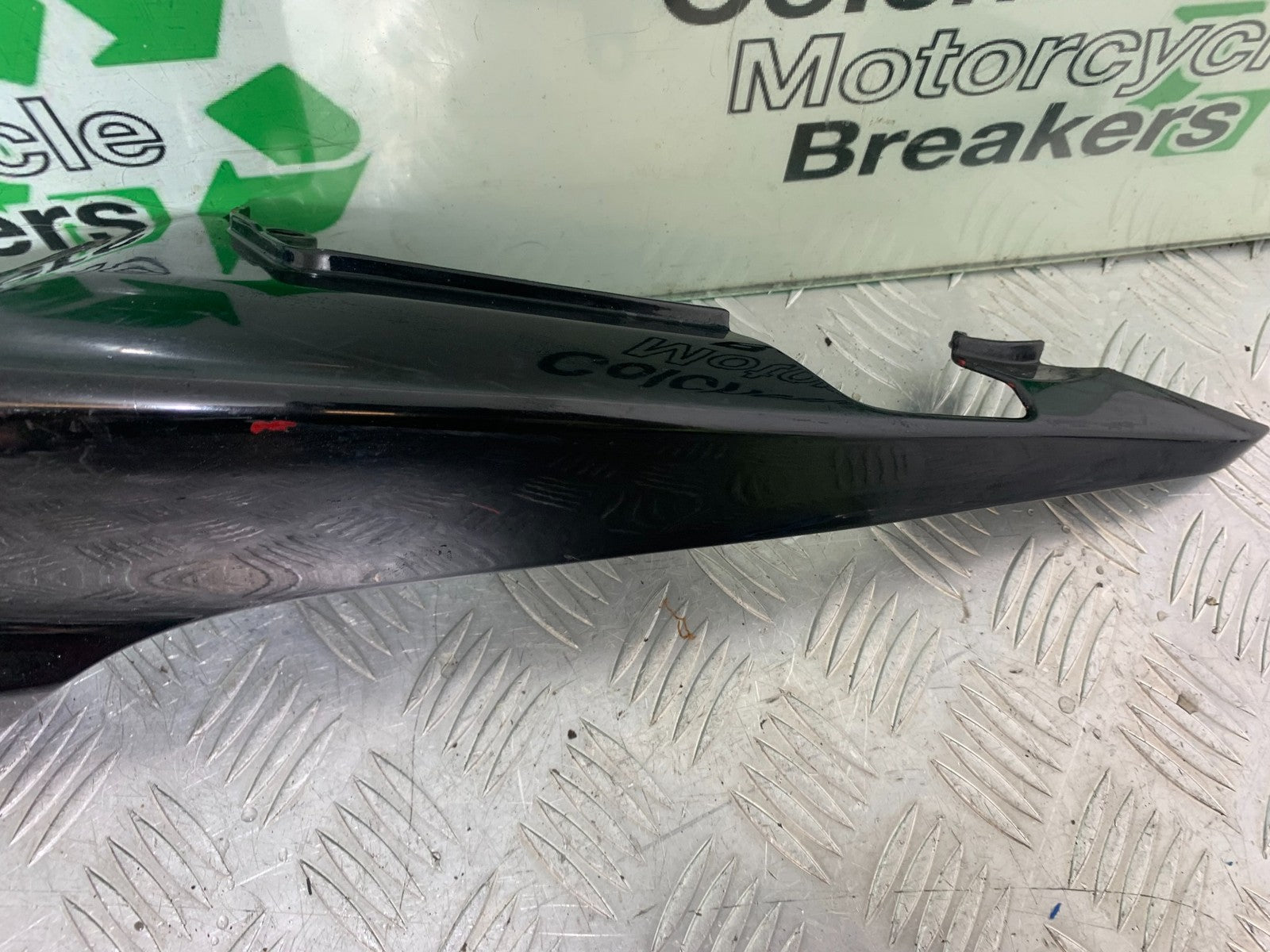 HONDA CB500 F CB500F RIGHT SEAT PANEL YEAR 2013-2015  (CMB1235)