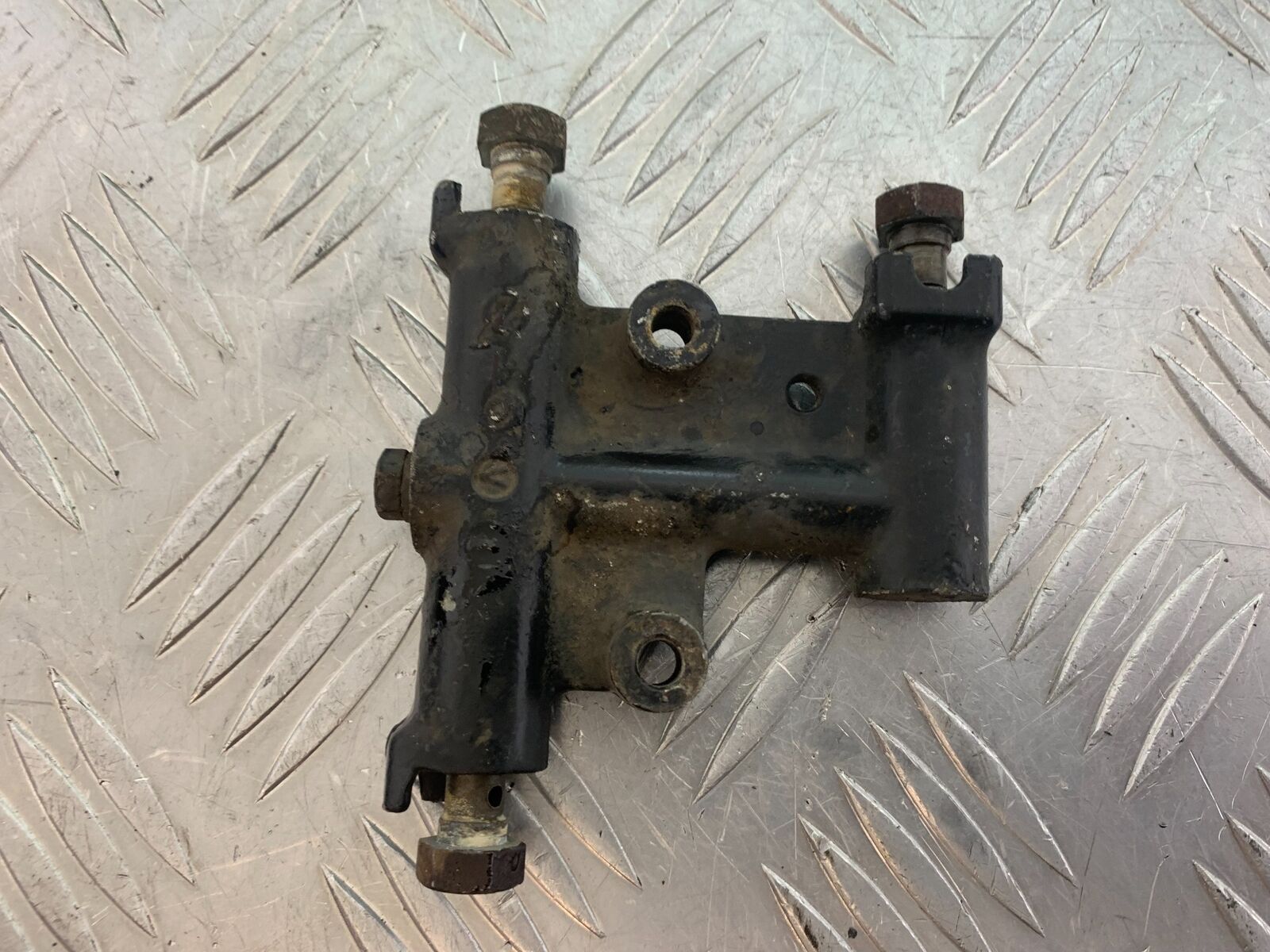 HONDA CX500 CX 500 FRONT BRAKE SPLITTER  YEAR 1980 (CMB1131)