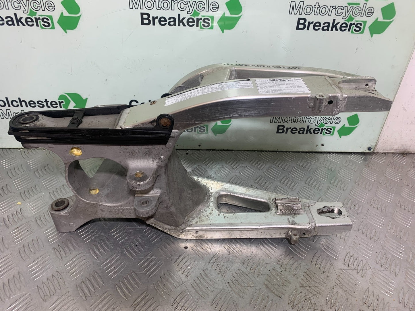 HONDA CBR600 CBR 600 RR SWINGARM  YEAR 2003-2004 CMB1173)
