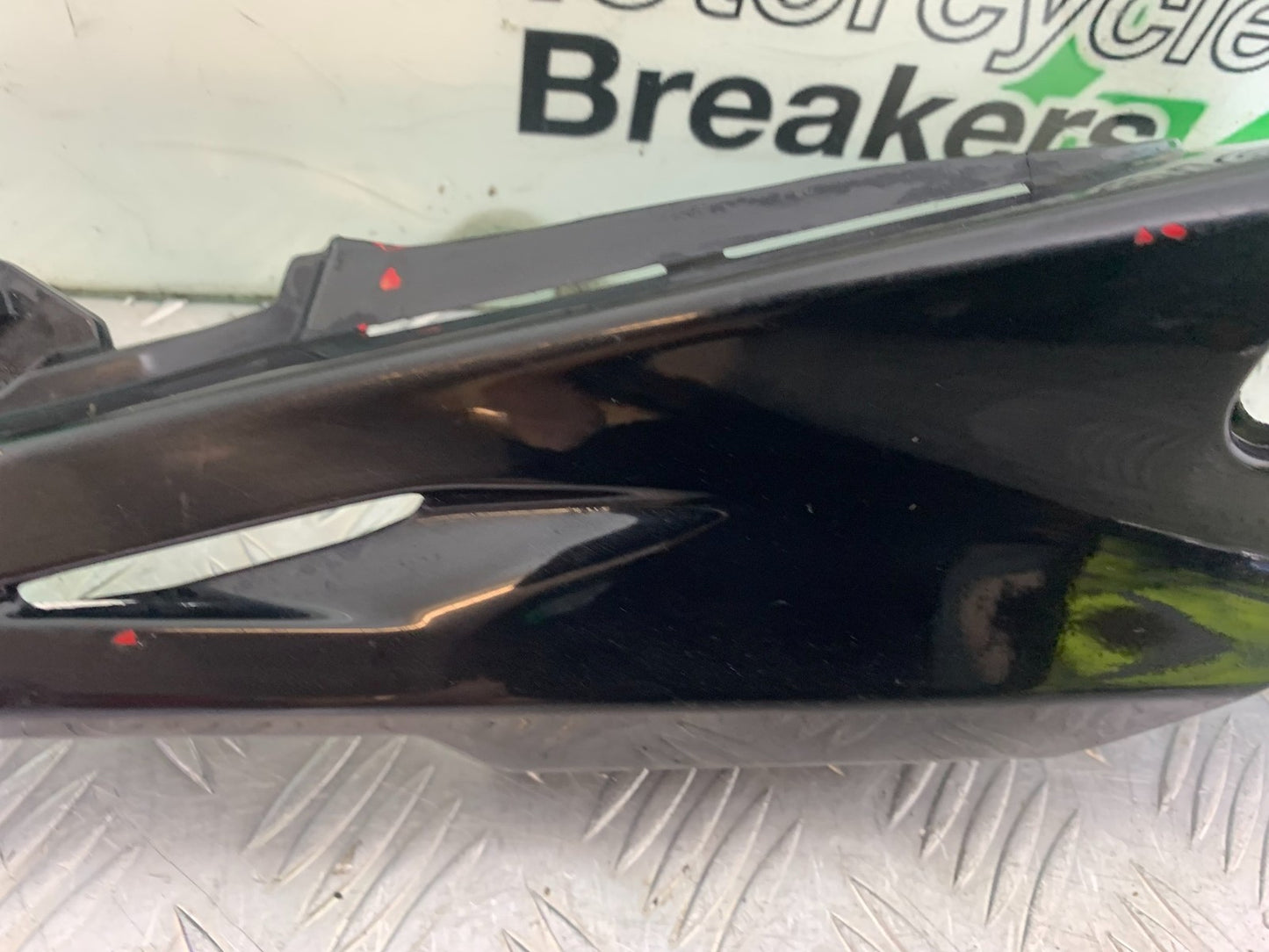 HONDA CB500 F CB500F RIGHT SEAT PANEL YEAR 2013-2015  (CMB1235)