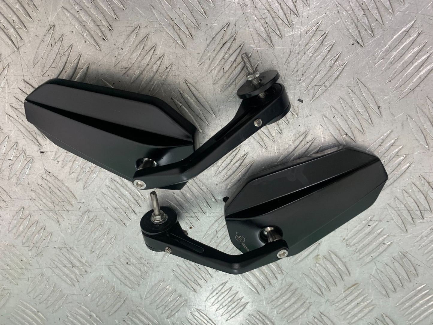 TRIUMPH 675 STREET TRIPLE RX HANDLEBAR MIRRORS   2015- 2017 (CMB1299)