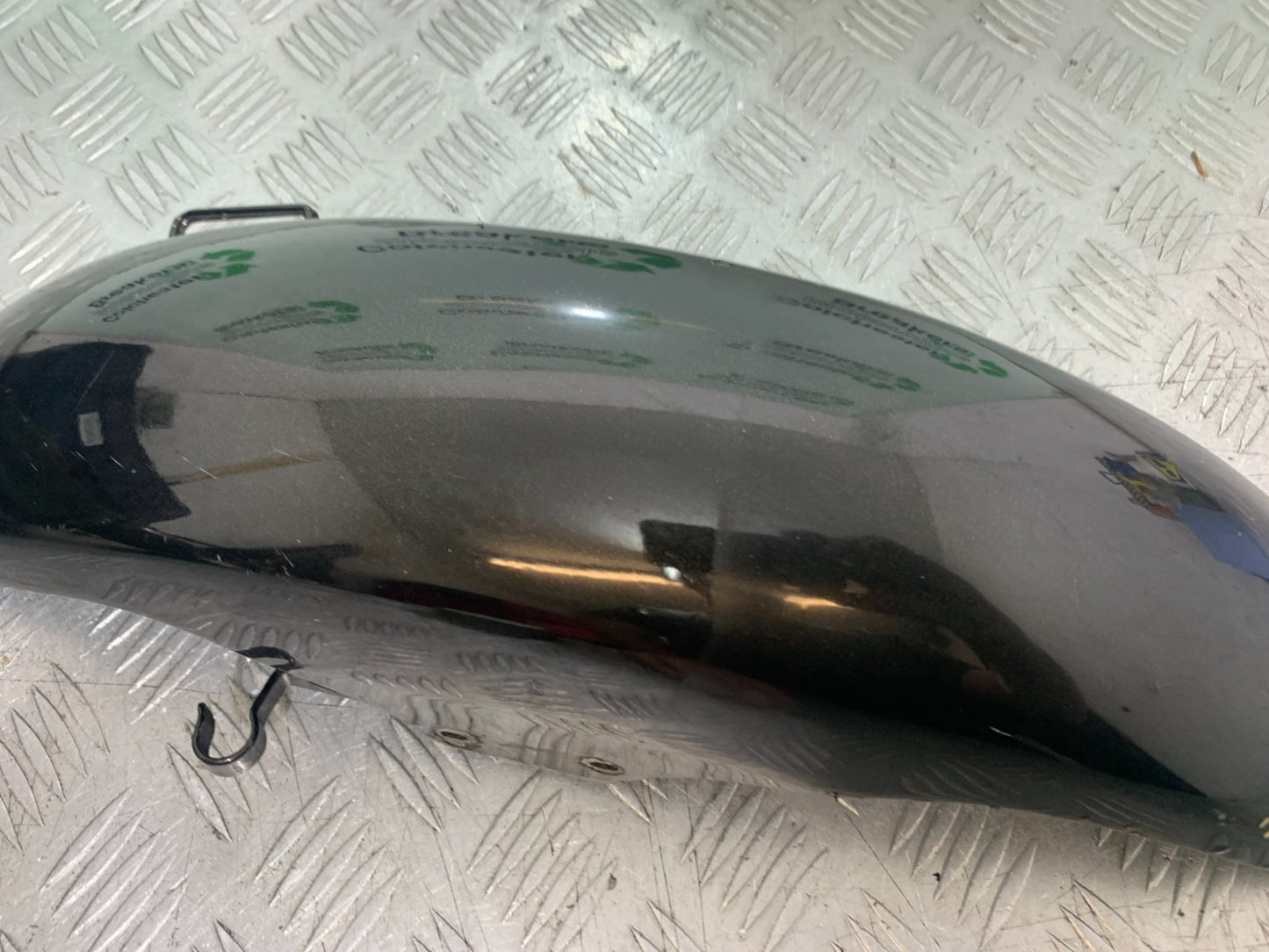 HONDA VT700 VT 700 SHADOW FRONT MUDGUARD  YEAR 1984-85 (CMB1328)