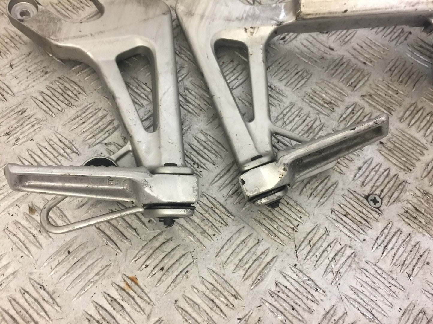 HONDA VFR800 VFR 800 PRE V-TEC REAR HANGERS  YEAR 1998-01(STOCK 655)