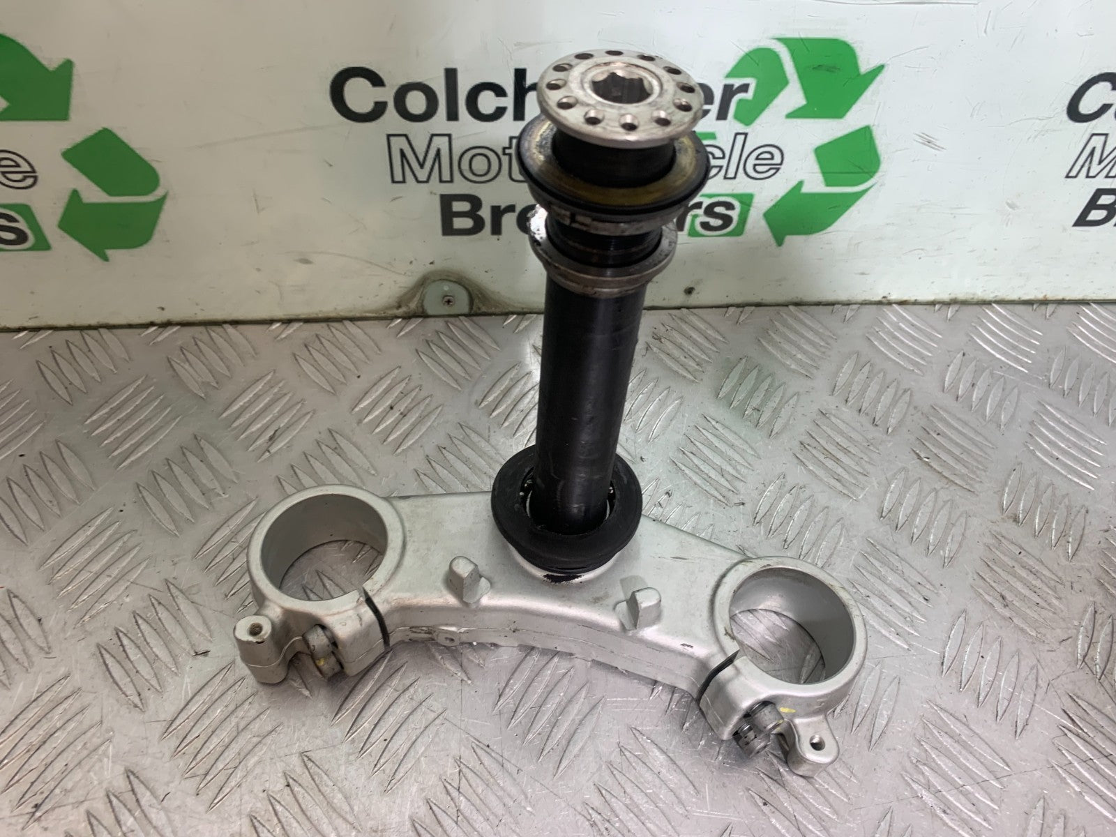APRILIA TUONO 1000 V4R BOTTOM YOKE  YEAR 2011-13  (CMB1331)
