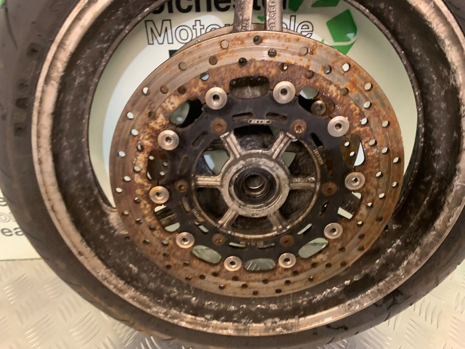 YAMAHA FJR1300 FJR 1300 FRONT WHEEL AND DISCS   YEAR 2001-05 (STOCK 946)