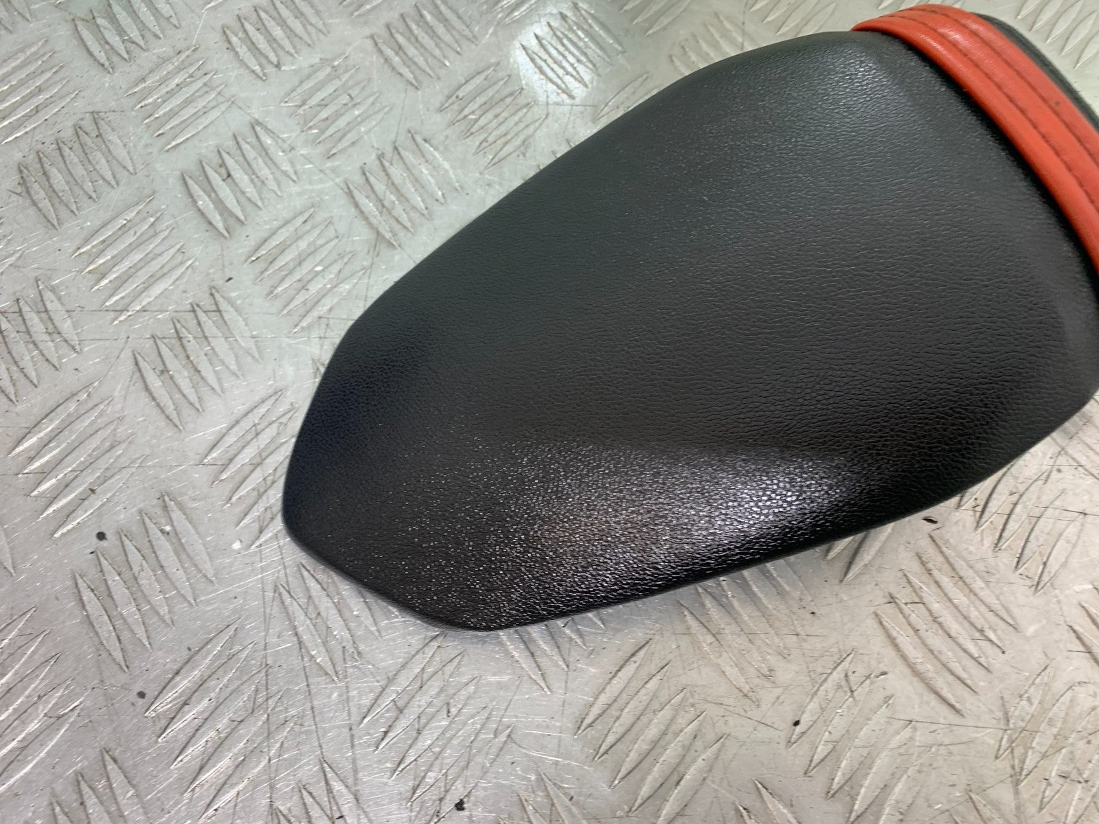 MV AGUSTA 800 F3 REAR SEAT YEAR 2017-2019 (CMB1227)