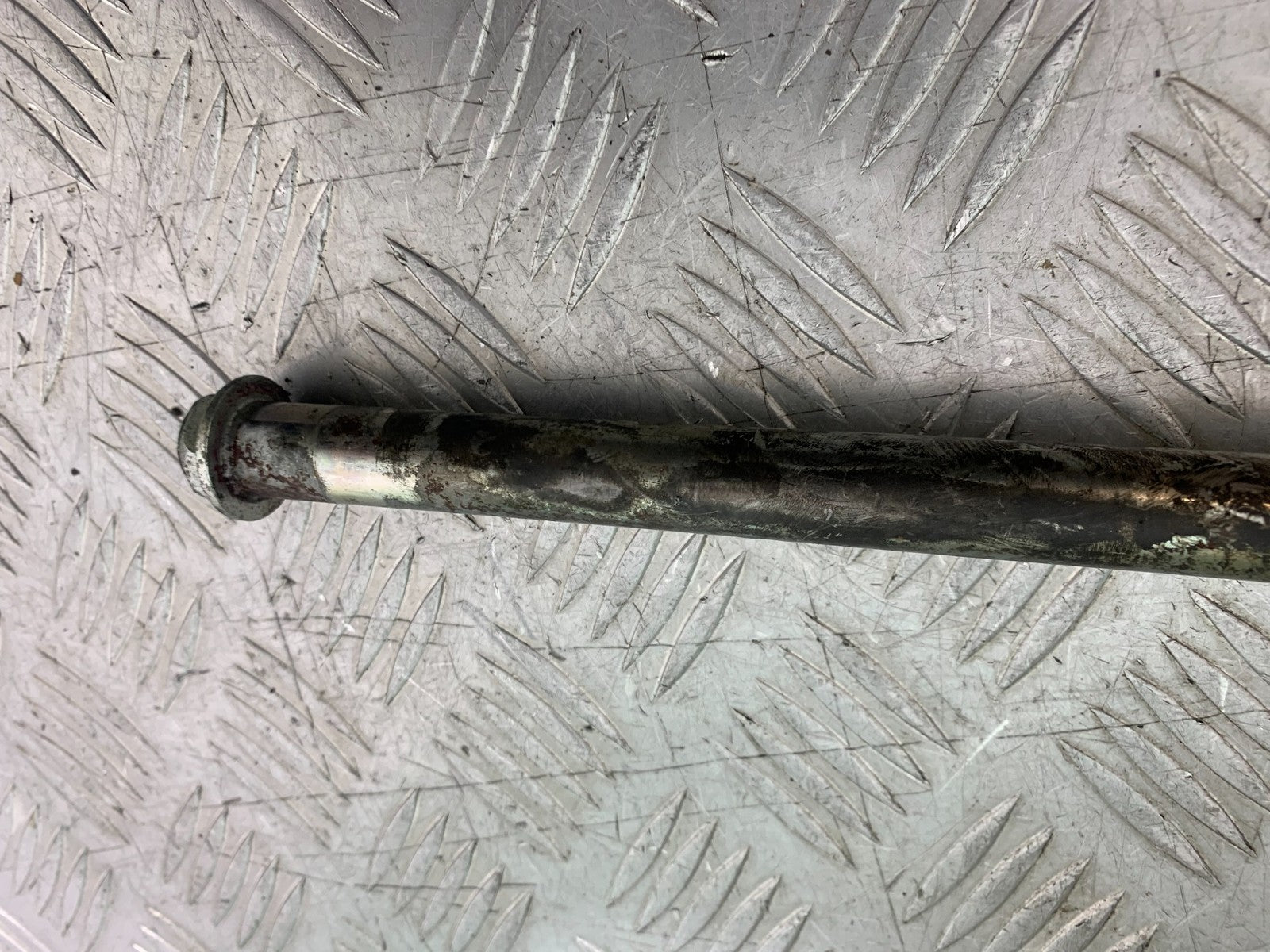 KAWASAKI ER6 F ER6F SWINGARM SPINDLE  YEAR 2005-2008 (CMB1277)