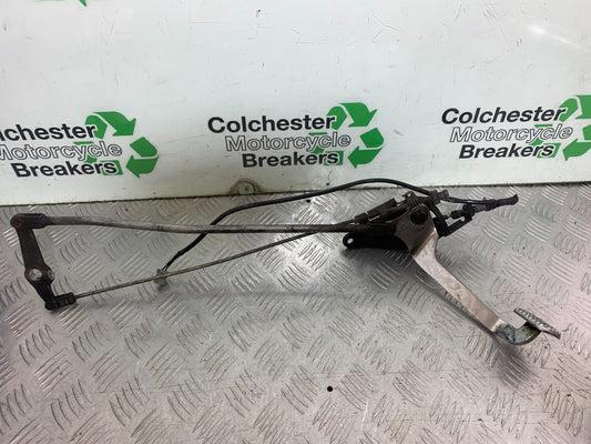 HONDA VT750 SHADOW FRONT RIGHT HANGER & PEDAL    YEAR 2003-2004 (CMB1265)