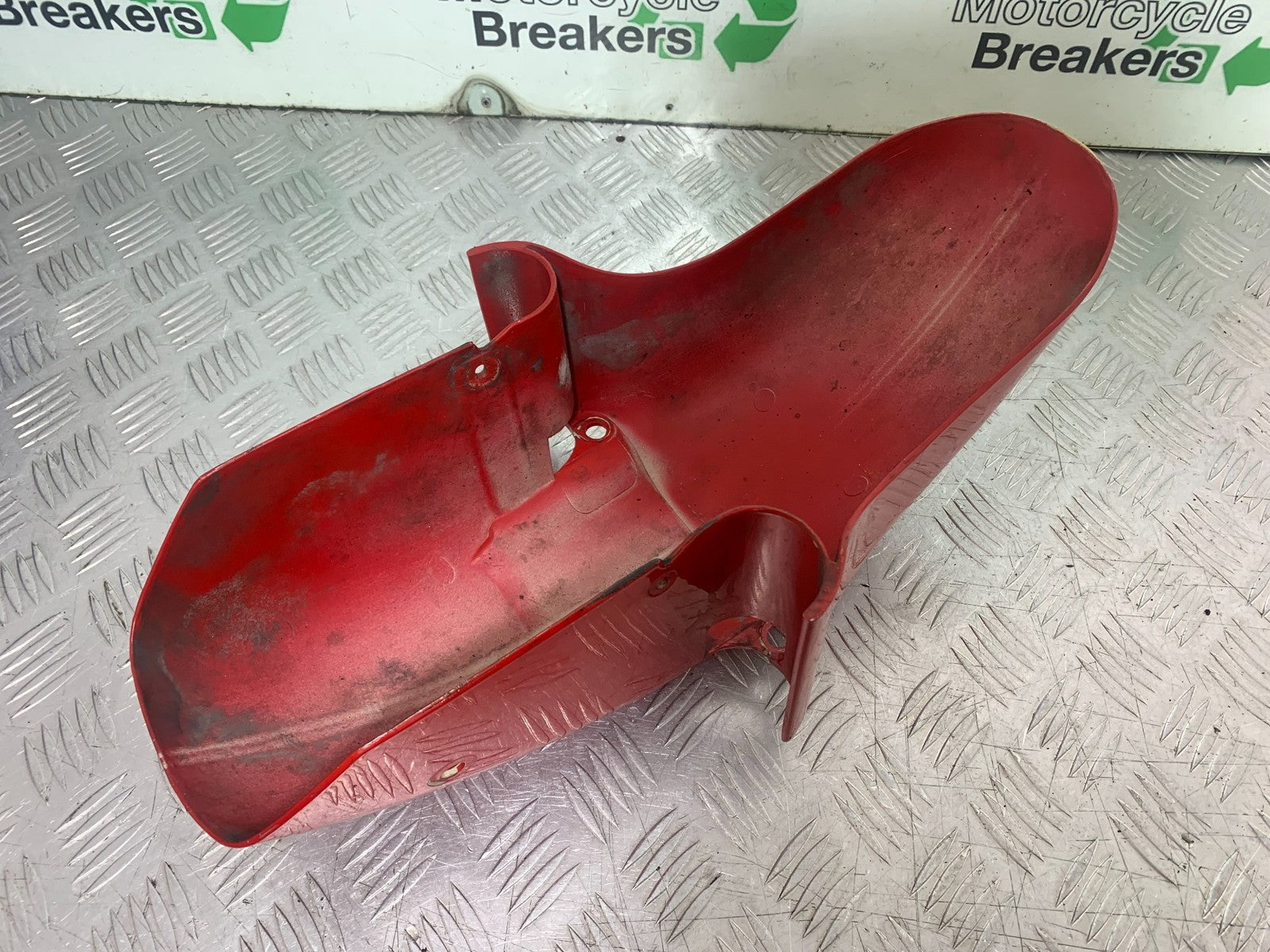 KAWASAKI GPZ600 GPZ 600 FRONT MUDGUARD  YEAR 1988-90  (CMB1258)