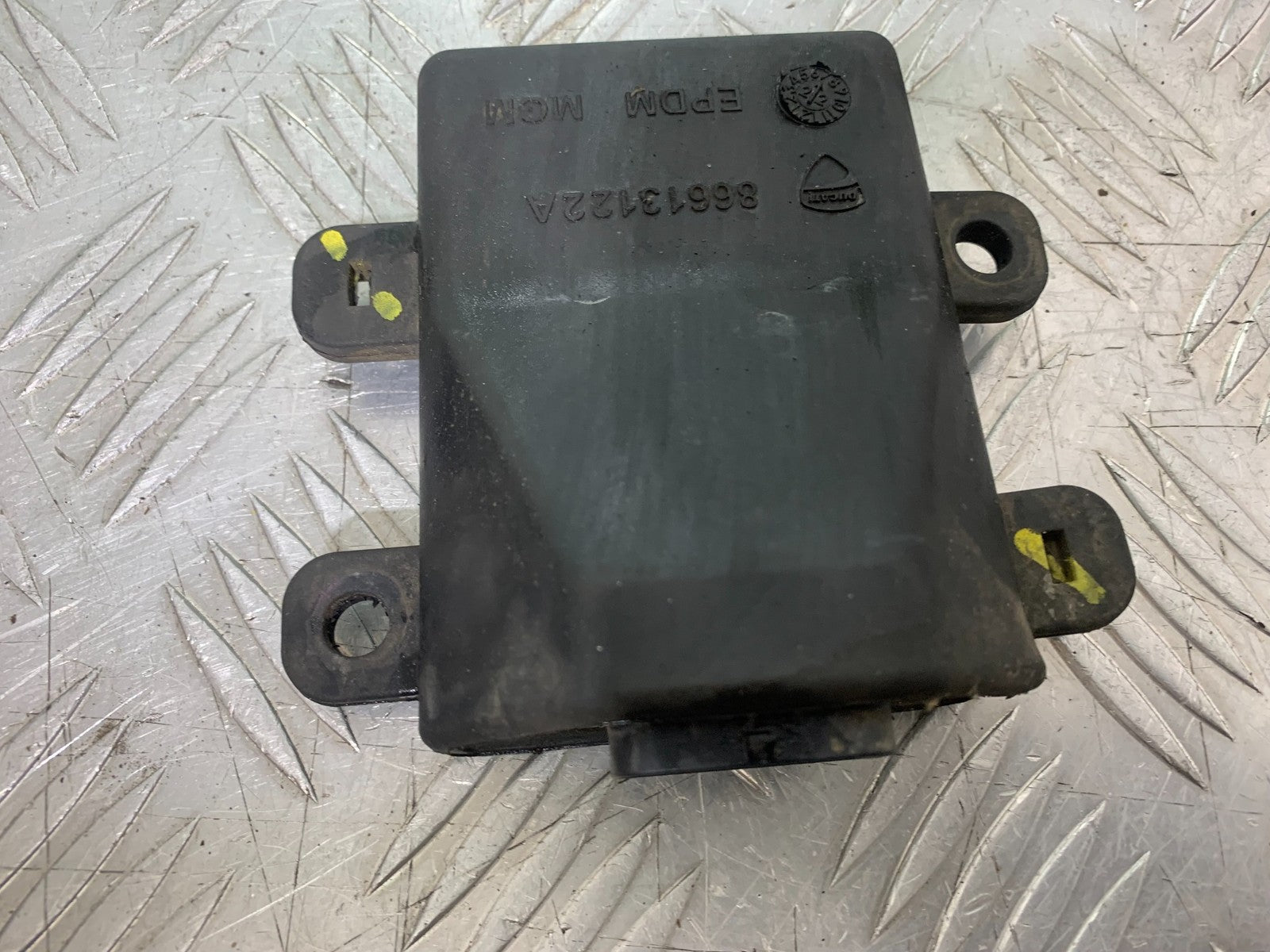 DUCATI 937 MONSTER ECU IGNITION (NO KEY)  YEAR 2021-2024 (CMB1270)