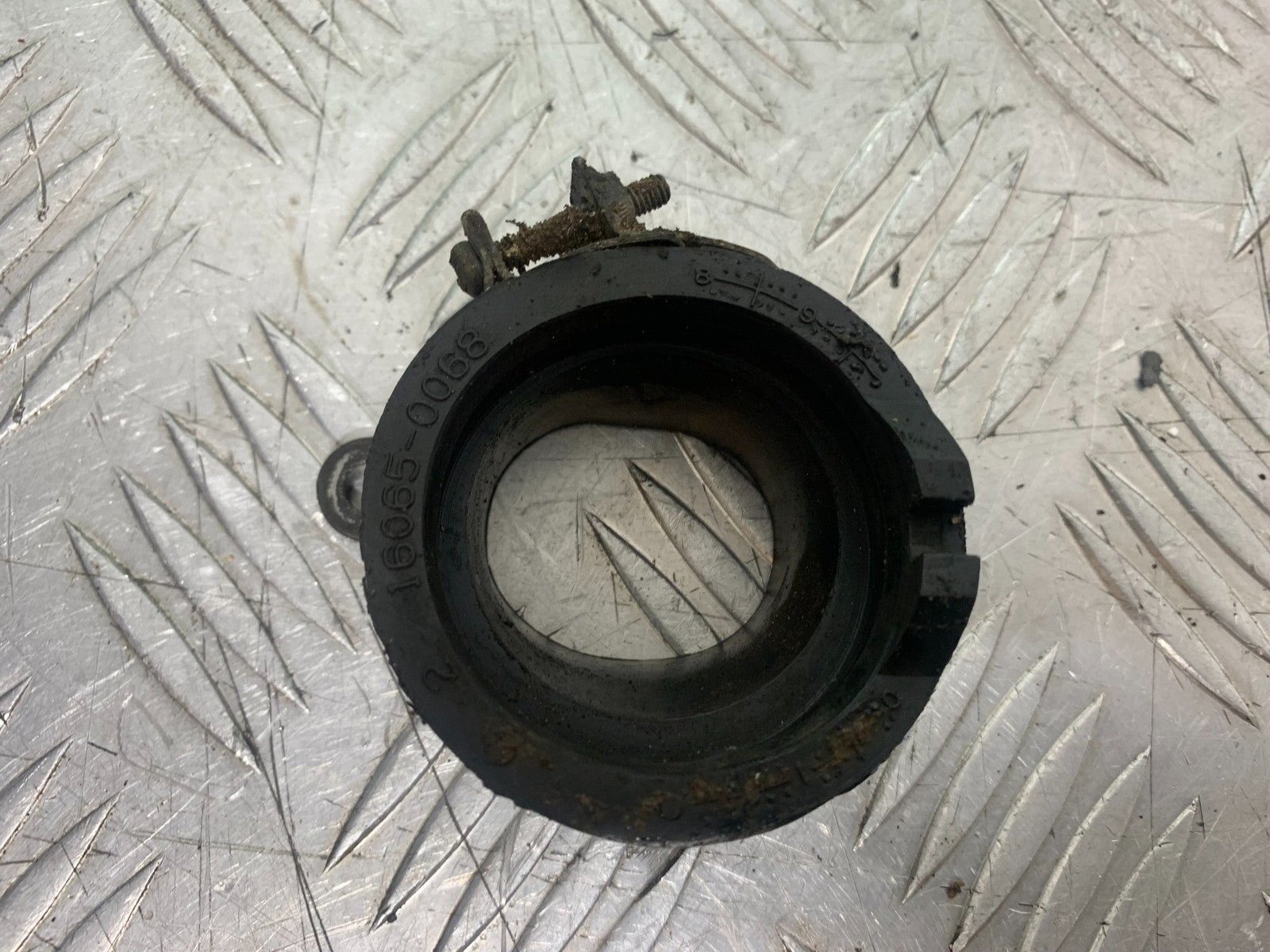 KAWASAKI KXF450 KXF 450 INLET RUBBER  YEAR 2009-2015 CMB1217)
