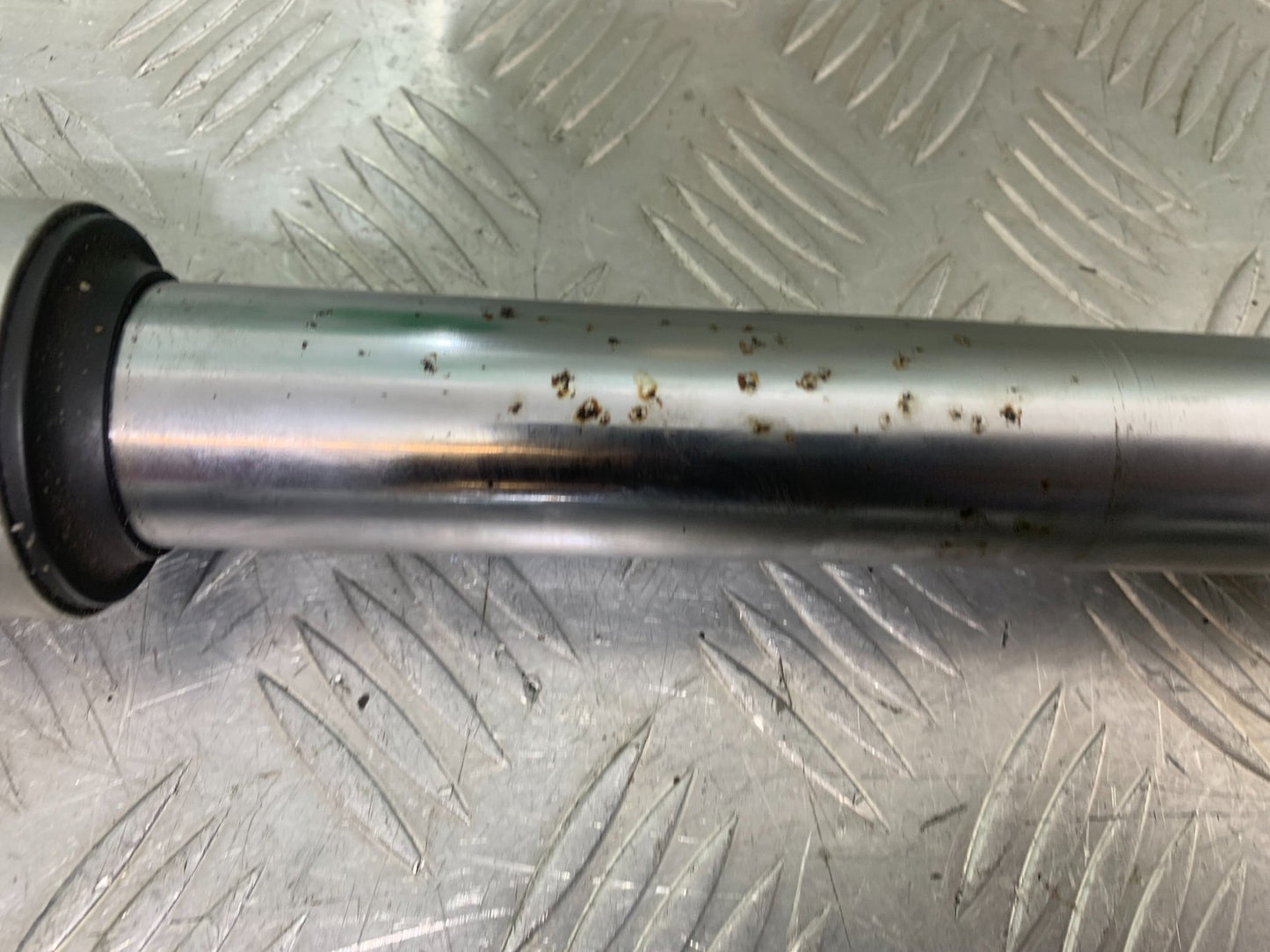KAWASAKI GPZ600 GPZ 600 FORKS  YEAR 1988-90 (CMB1258)