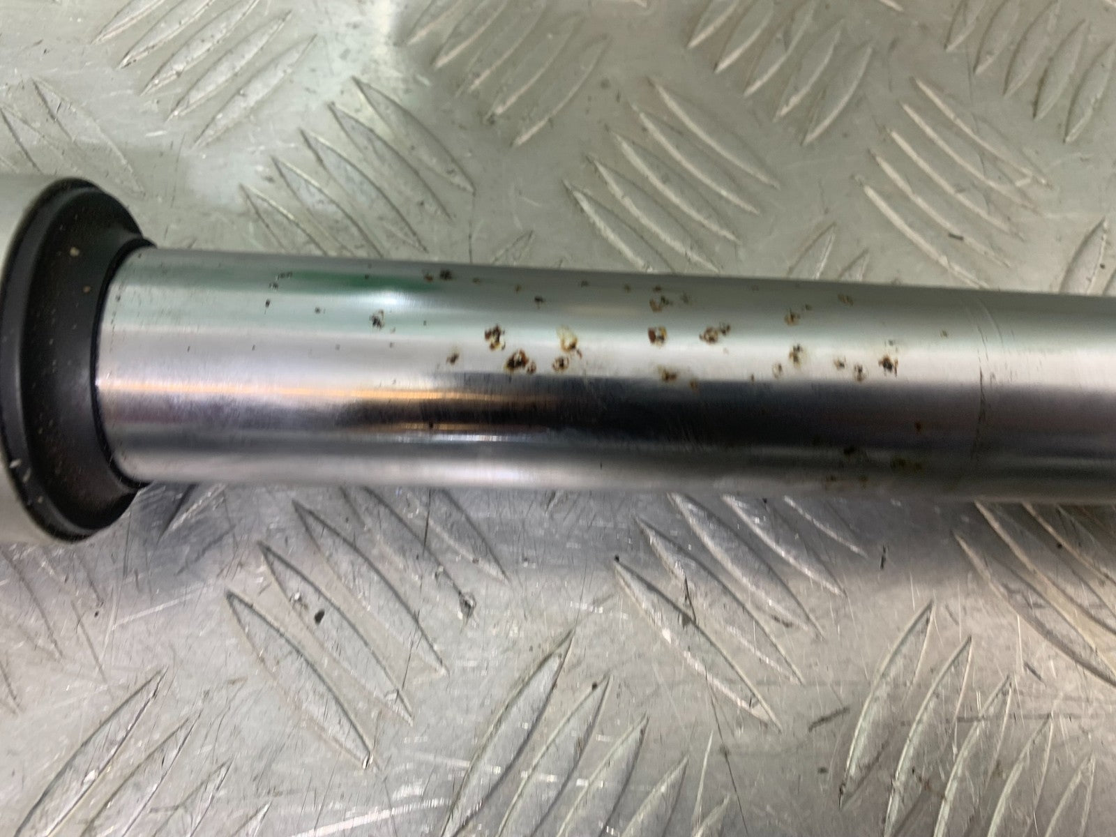 KAWASAKI GPZ600 GPZ 600 FORKS  YEAR 1988-90 (CMB1258)