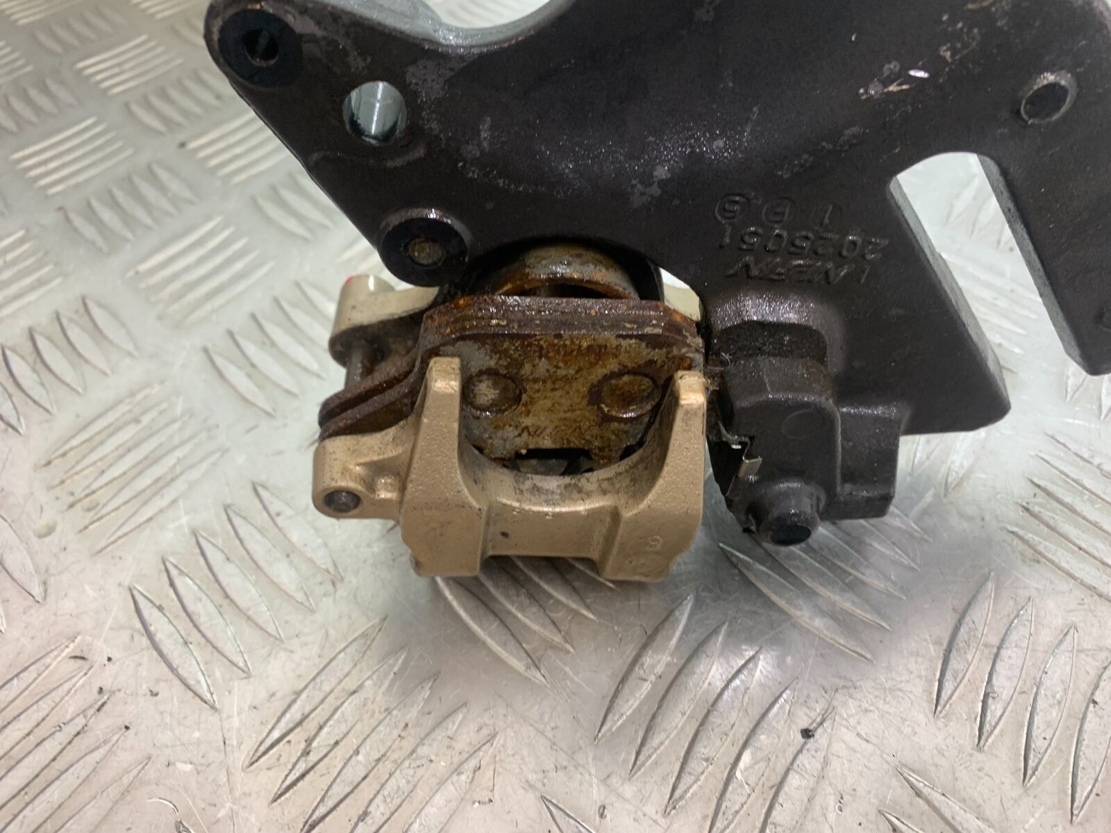 TRIUMPH TIGER 800 REAR BRAKE CALIPER  YEAR 2011-2014 (CMB1113)