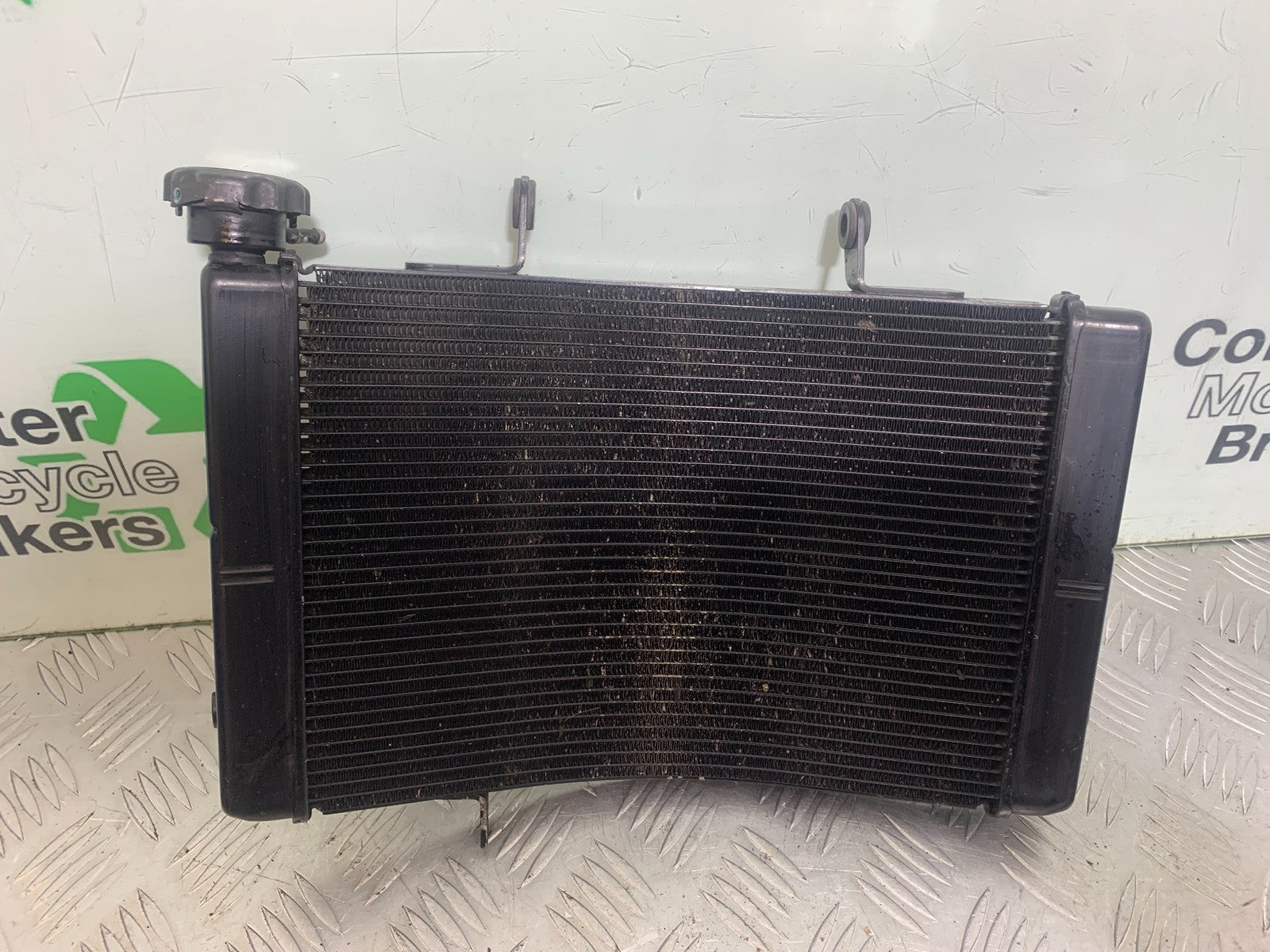 TRIUMPH 675 STREET TRIPLE RADIATOR  2013-2016 (CMB1186)