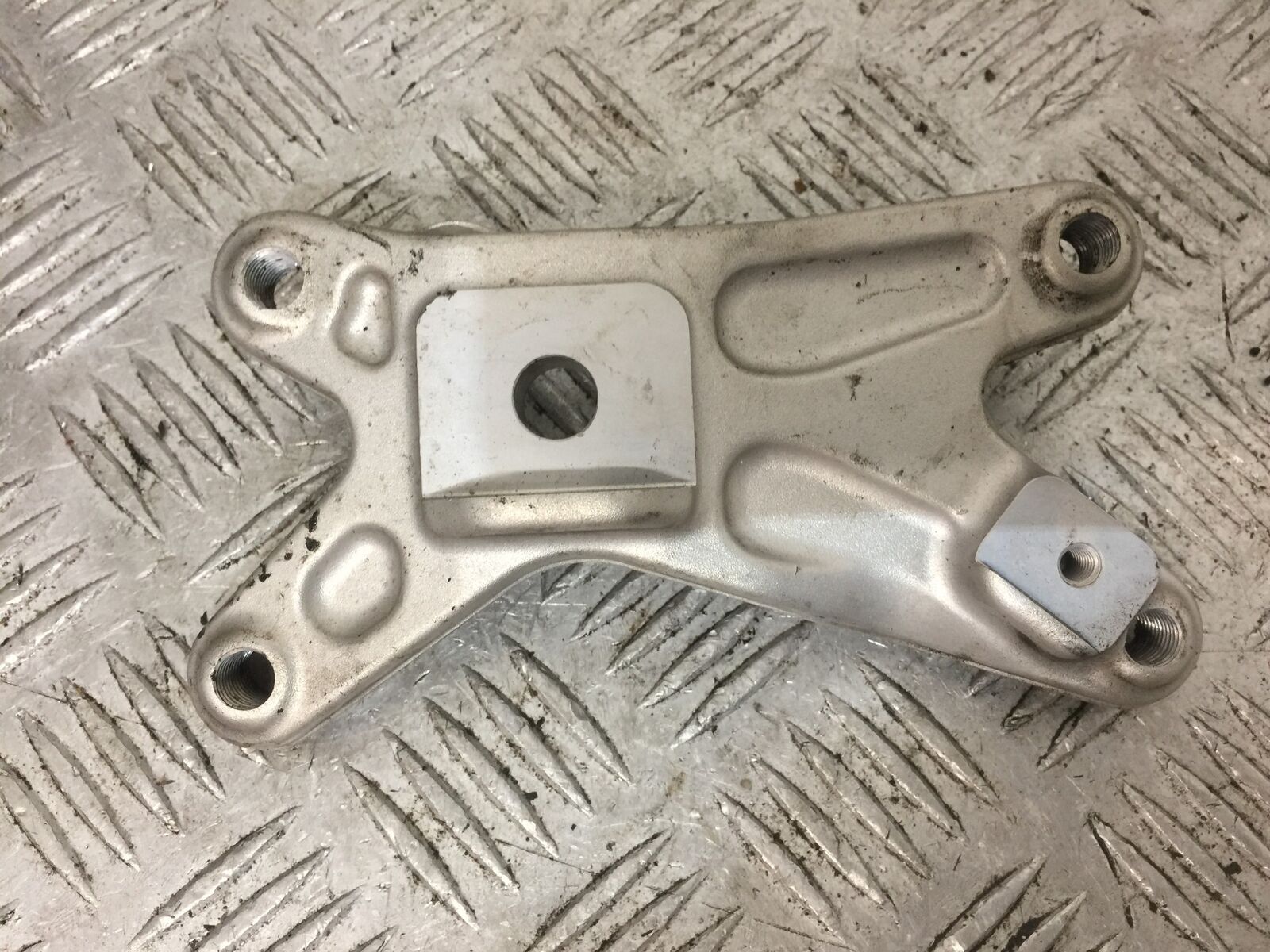 MV AGUSTA TURISMO VELOCE 800 SUBFRAME BRACKET YEAR 2017 (STOCK 885)