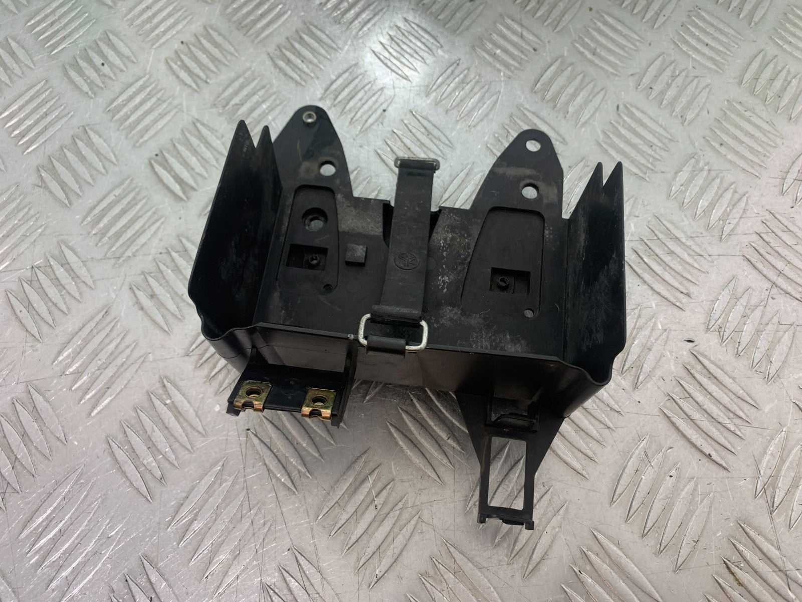 YAMAHA YZF R1 4C8 BATTERY BOX  YEAR 2007-2008 (CMB1237)