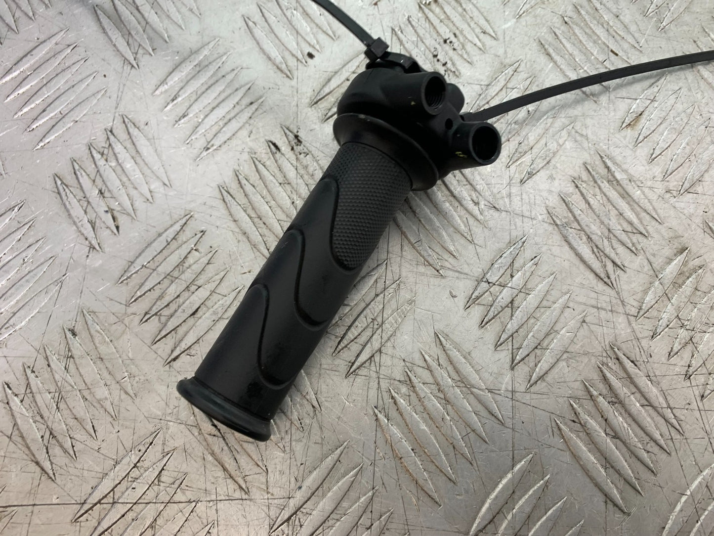 HONDA NSC110 VISION THROTTLE AND GRIP   YEAR 2017-2020 (CMB1249)